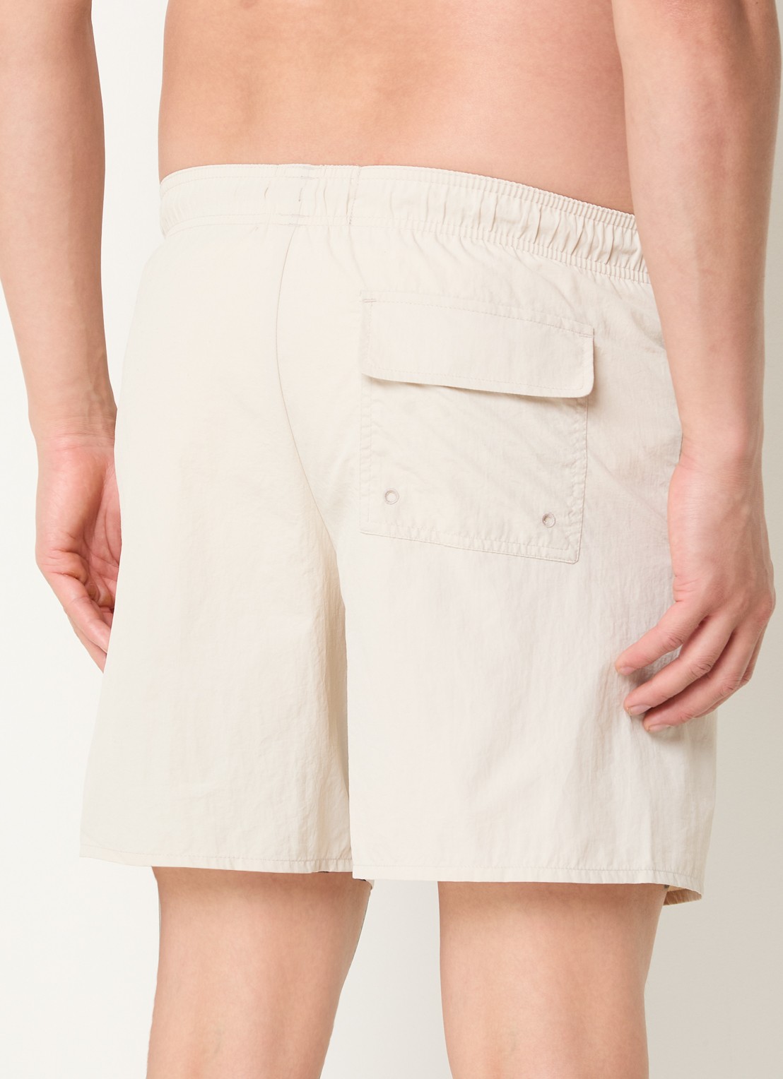 Lyle & Scott Zwemshorts met steekzakken en logo - achterkant gebroken wit