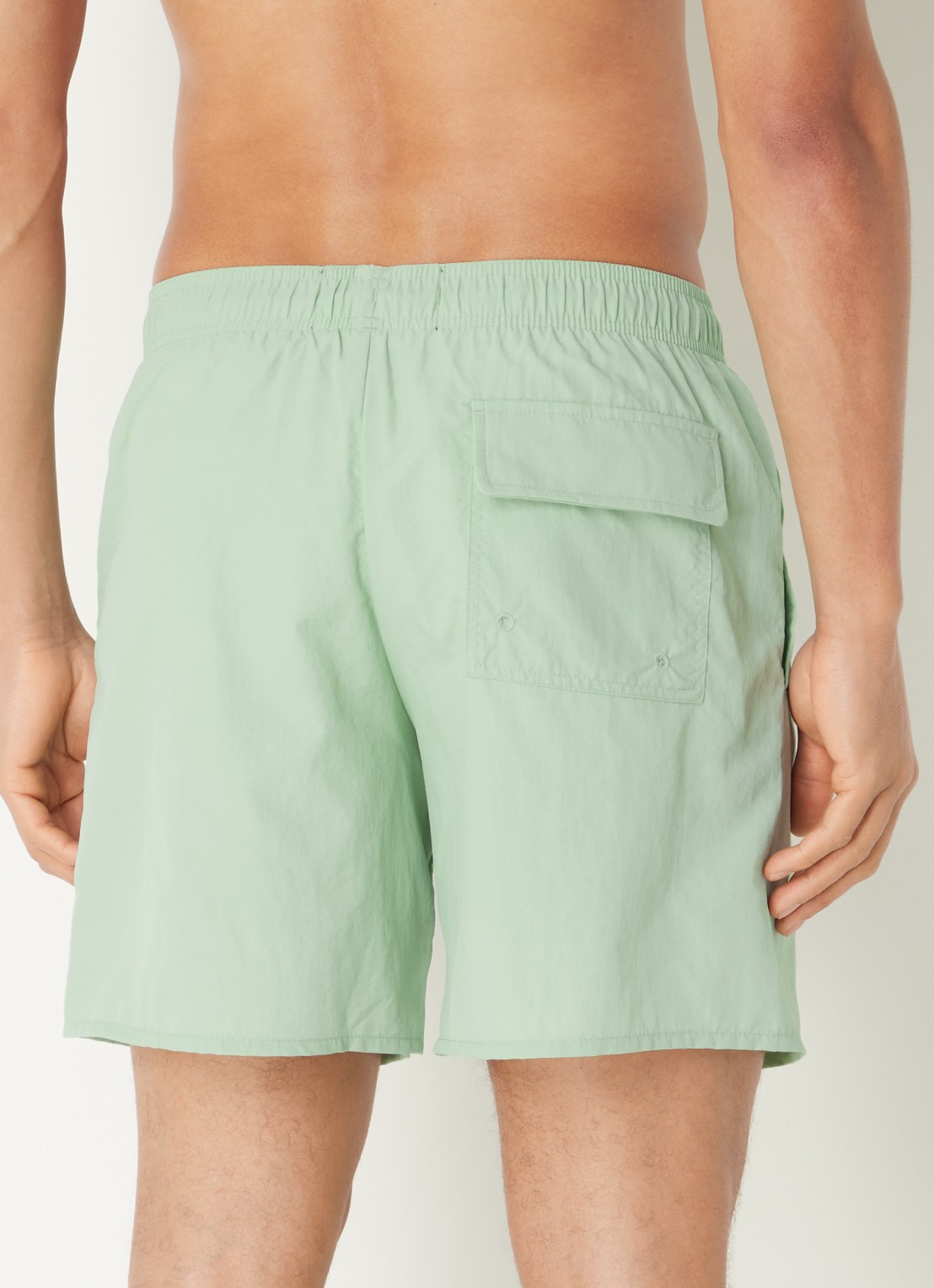 Lyle & Scott Zwemshorts met steekzakken en logo - achterkant mint