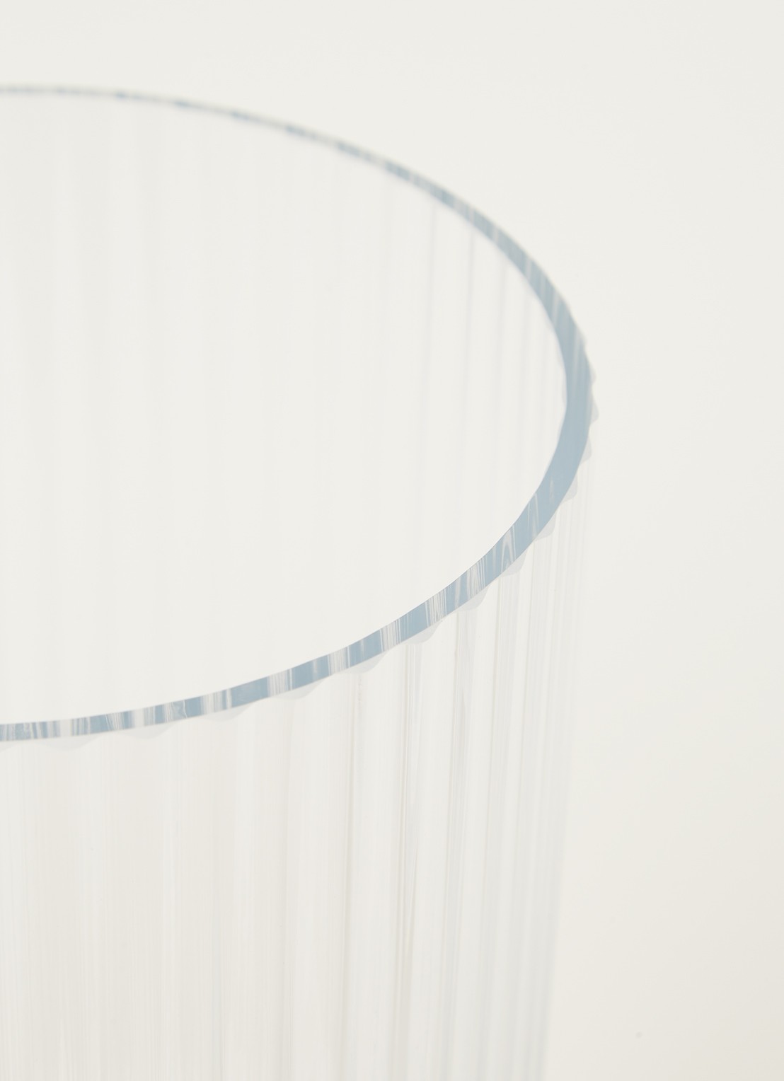 Lyngby Porcelaen Lyngby vaas 31 cm - detail 3 transparant