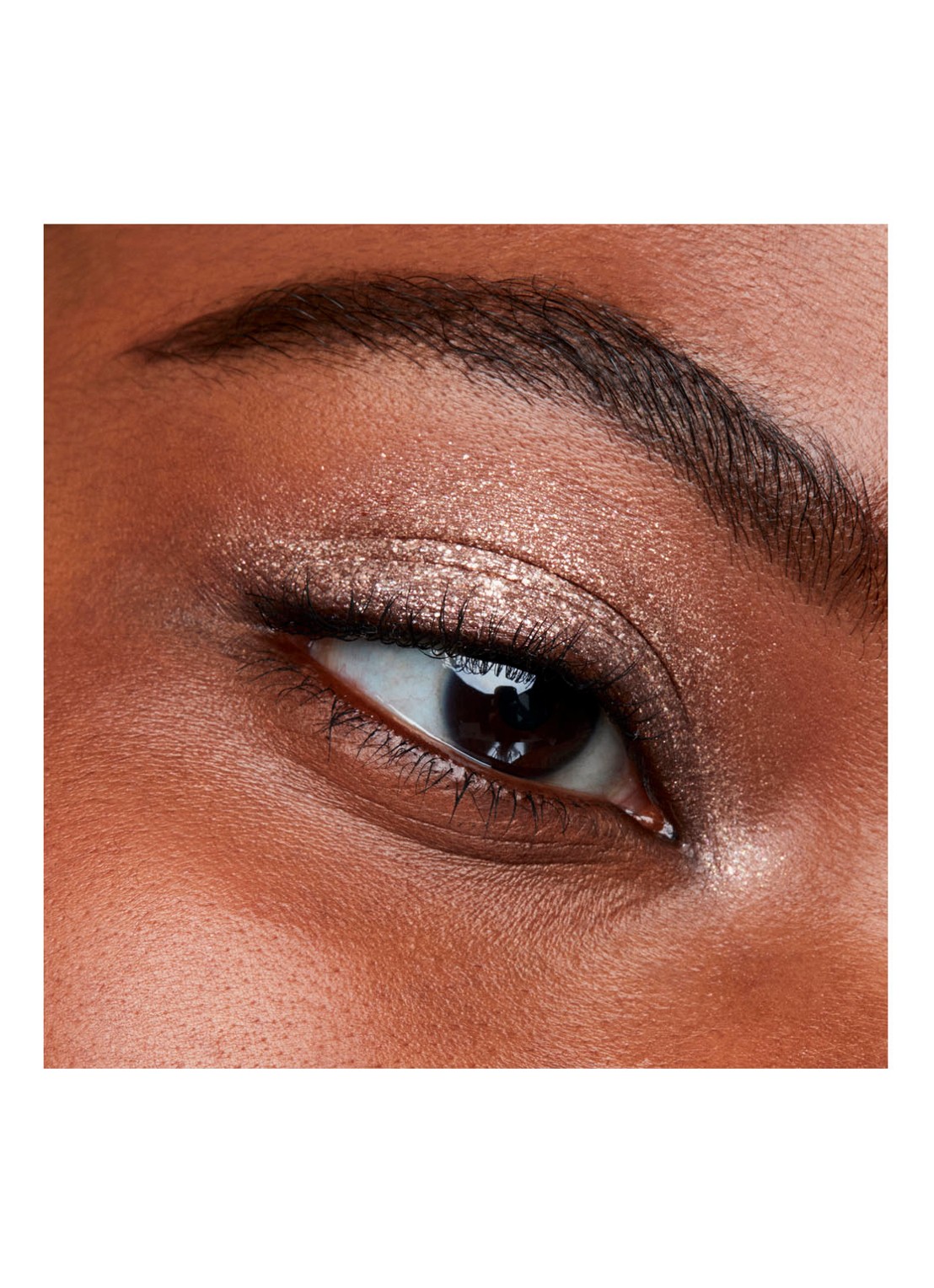 M·A·C Dazzleshadow Liquid - vloeibare oogschaduw - detail 7 every day is sunshine
