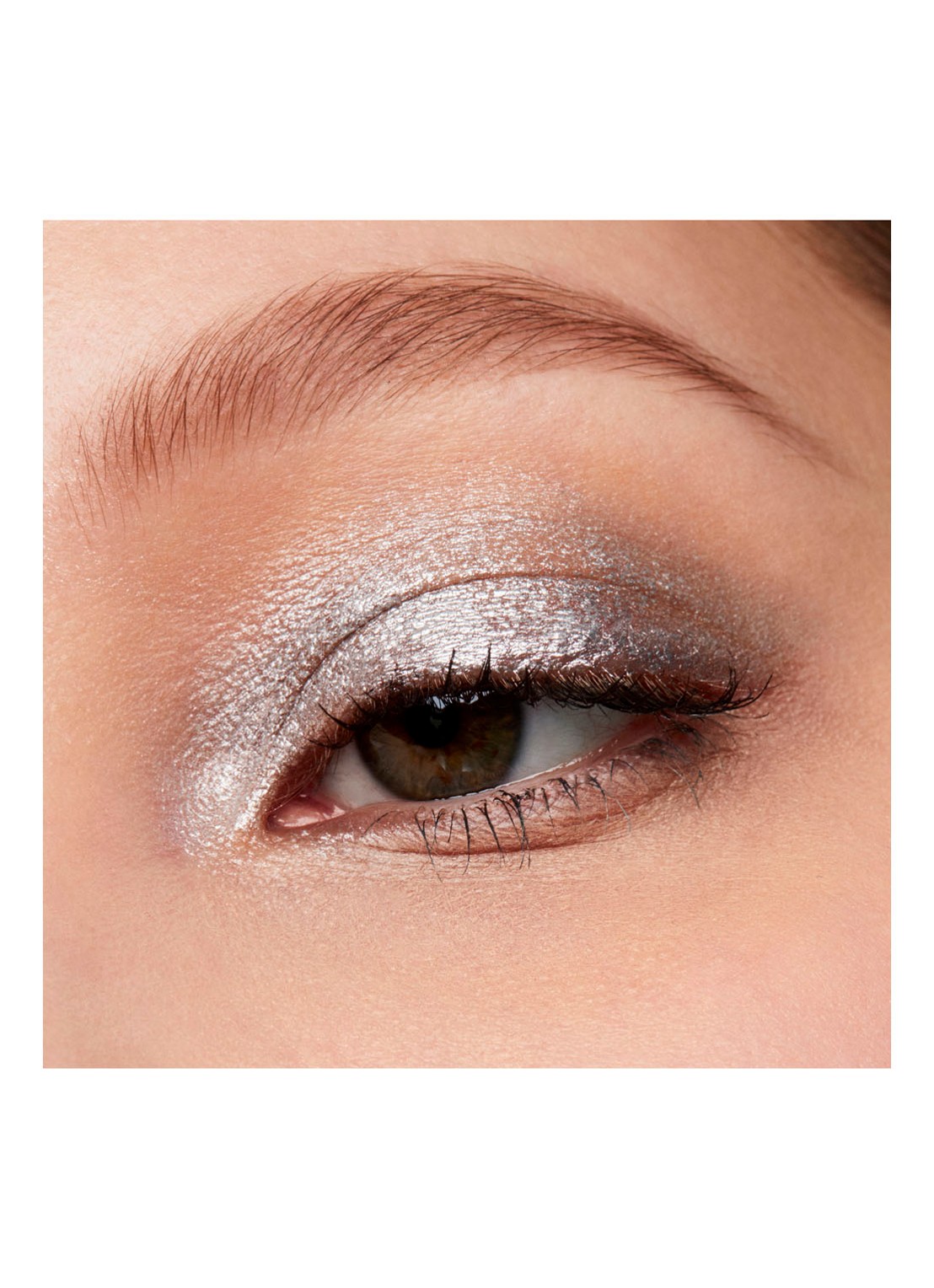 M·A·C Dazzleshadow Liquid - vloeibare oogschaduw - detail 5 stars in my eyes