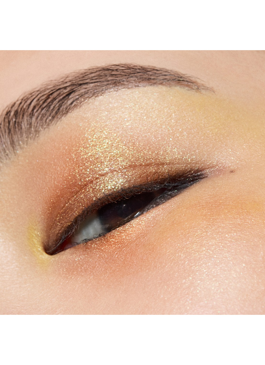 M·A·C Glitter Single Eye Shadow Compact - losse oogschaduw - detail 5 i like 2 watch