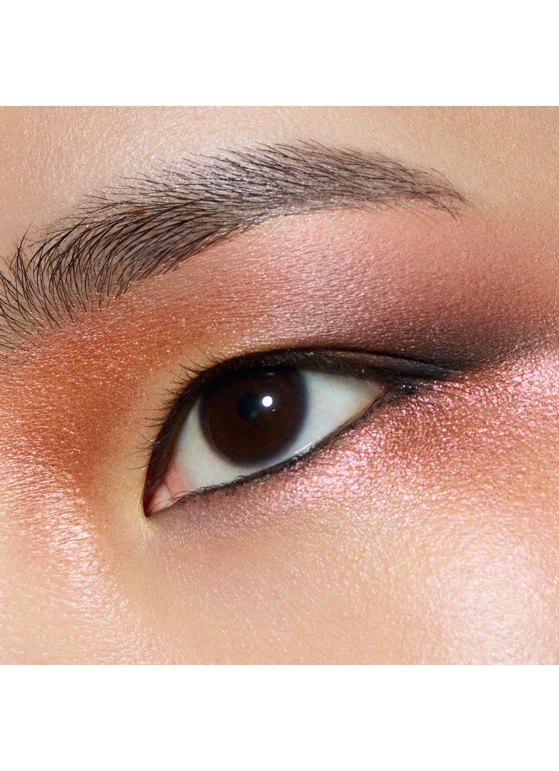 M·A·C Glitter Single Eye Shadow Compact - losse oogschaduw - detail 5 let's roll