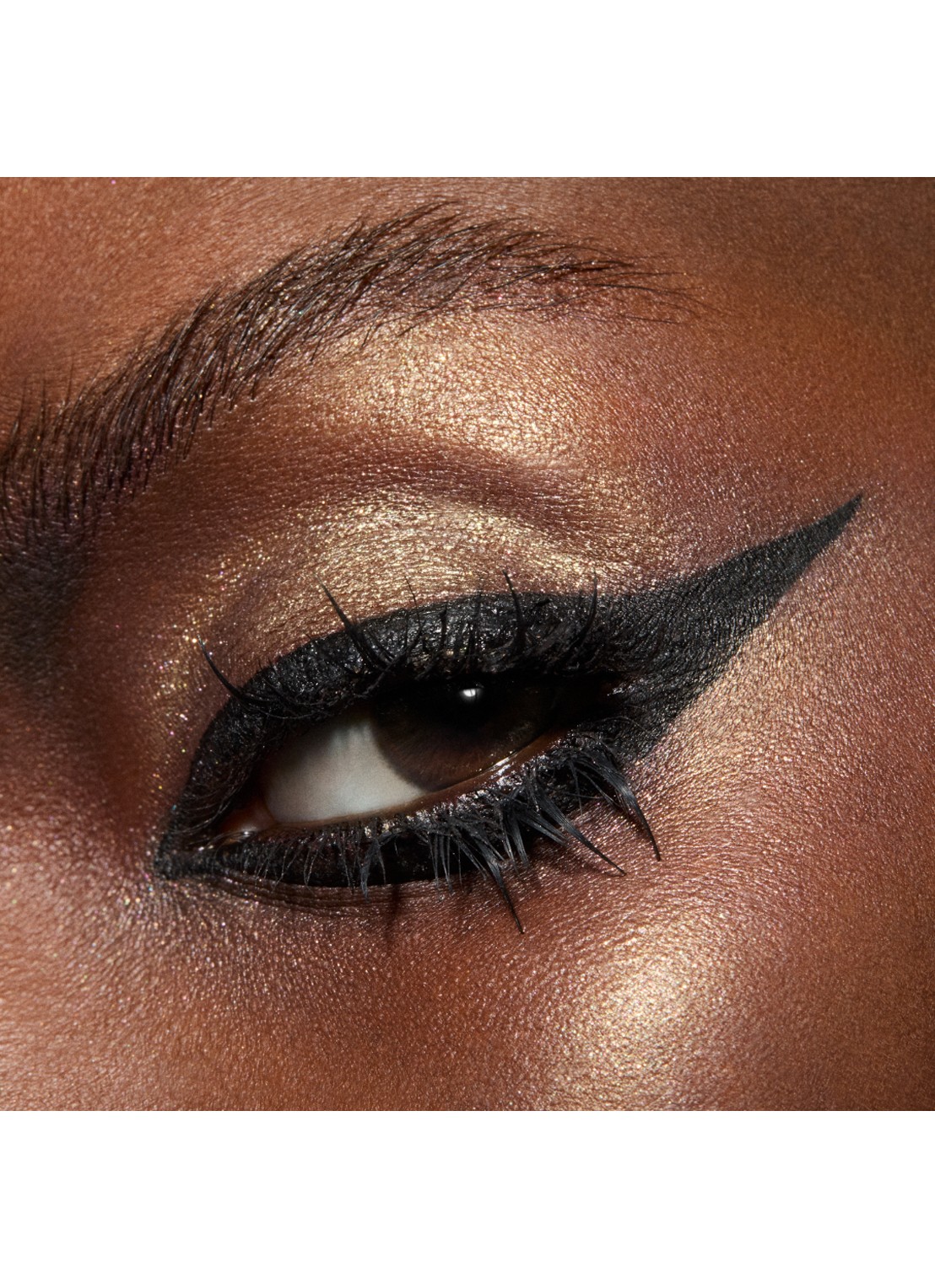M·A·C Glitter Single Eye Shadow Compact - losse oogschaduw - detail 4 oh so gilty