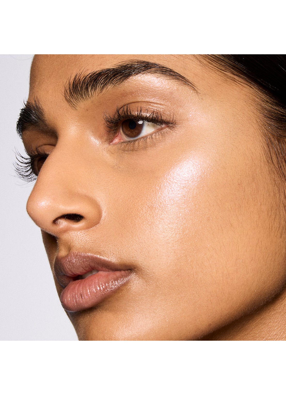 M·A·C Glow Play Bouncy Highlighter - highlighter - detail 6 sky kissed