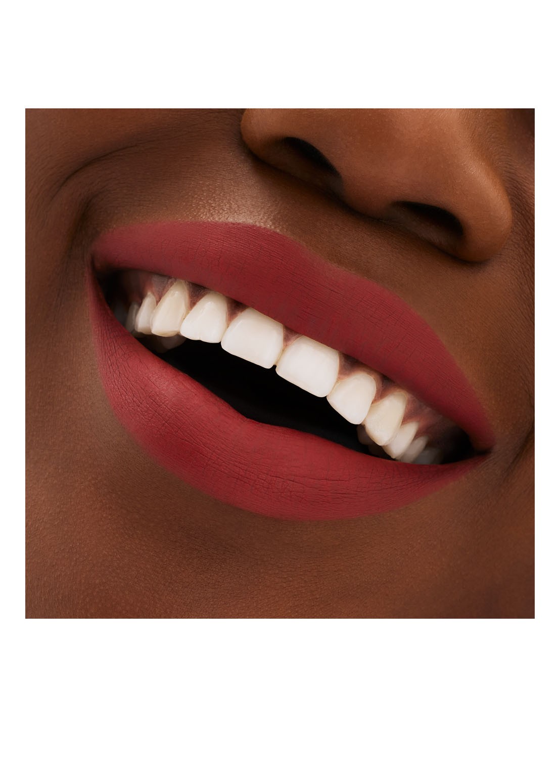 M·A·C Locked Kiss - lipstick  - detail 4 coy