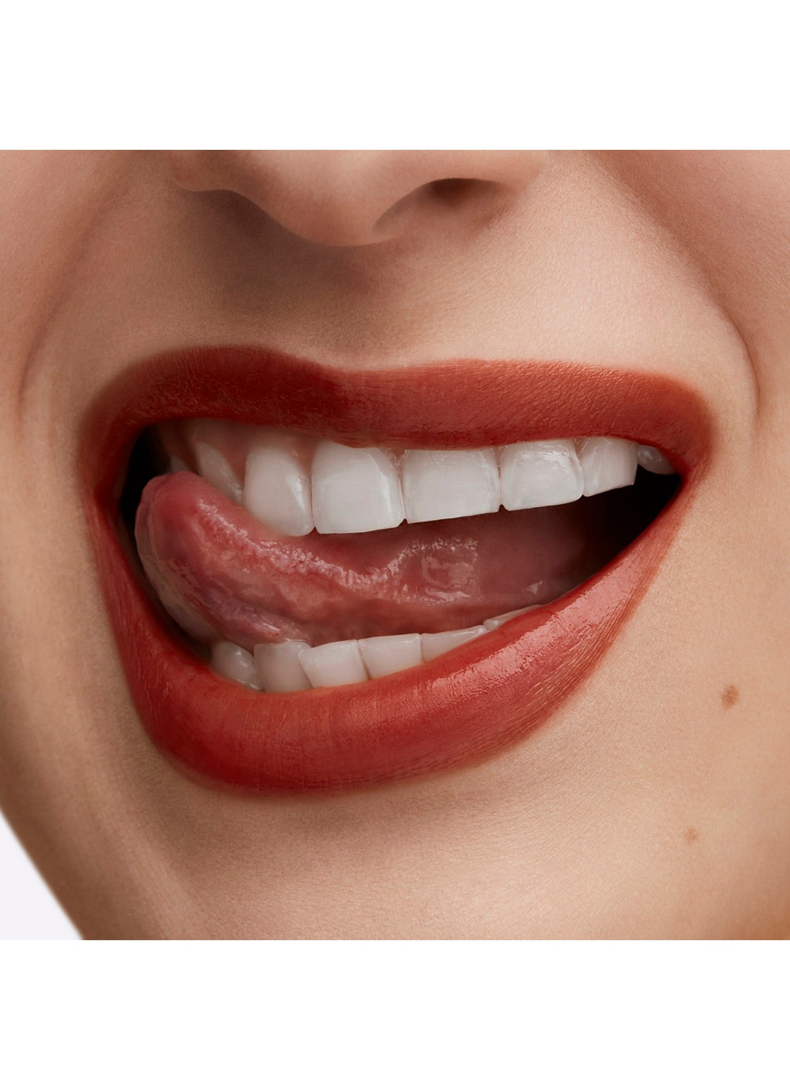 M·A·C Lustreglass Sheer-Shine Lipstick - lipstick - achterkant 3 pda