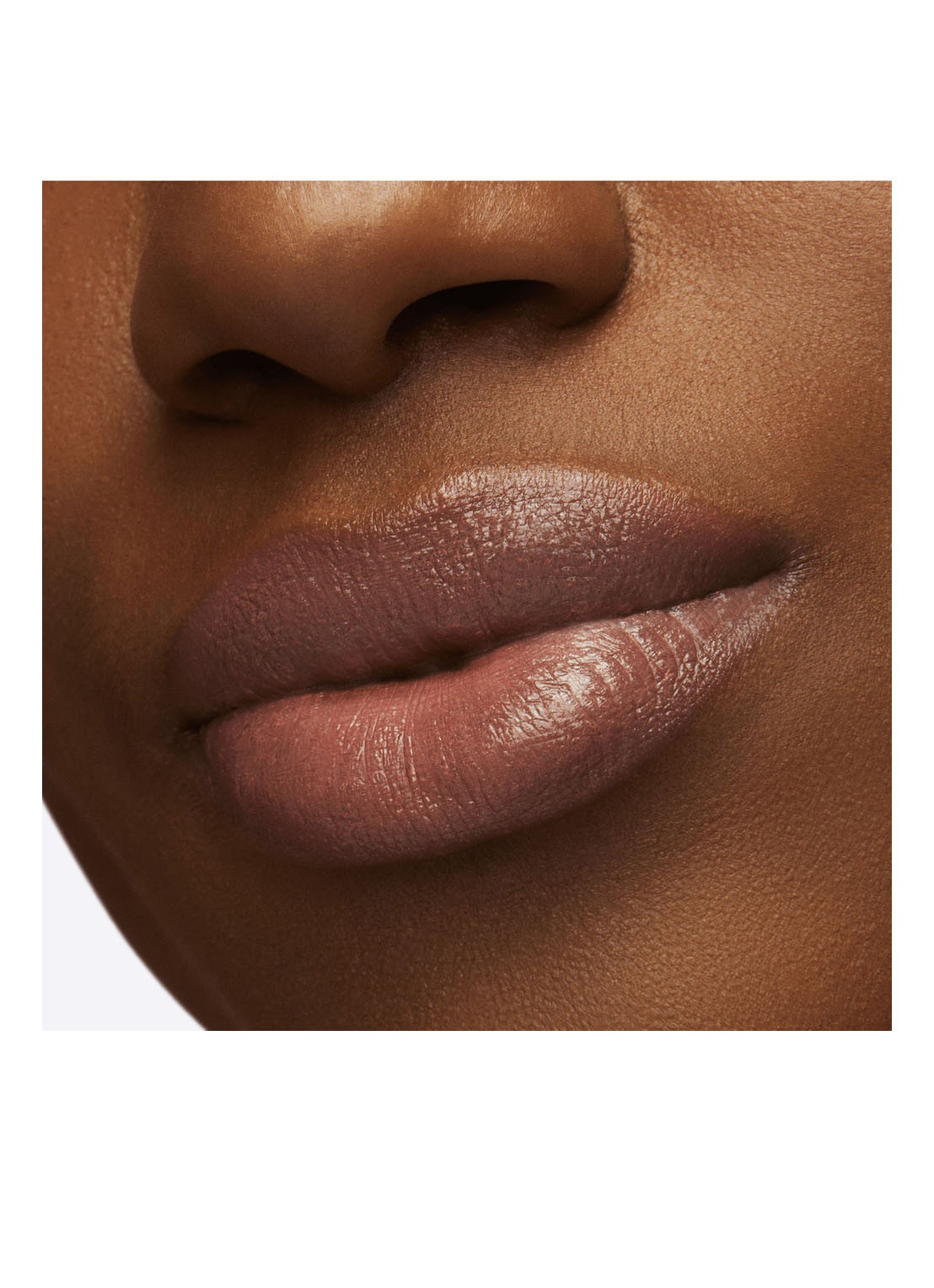 M·A·C Lustreglass Sheer-Shine Lipstick - detail 5 68 obviously