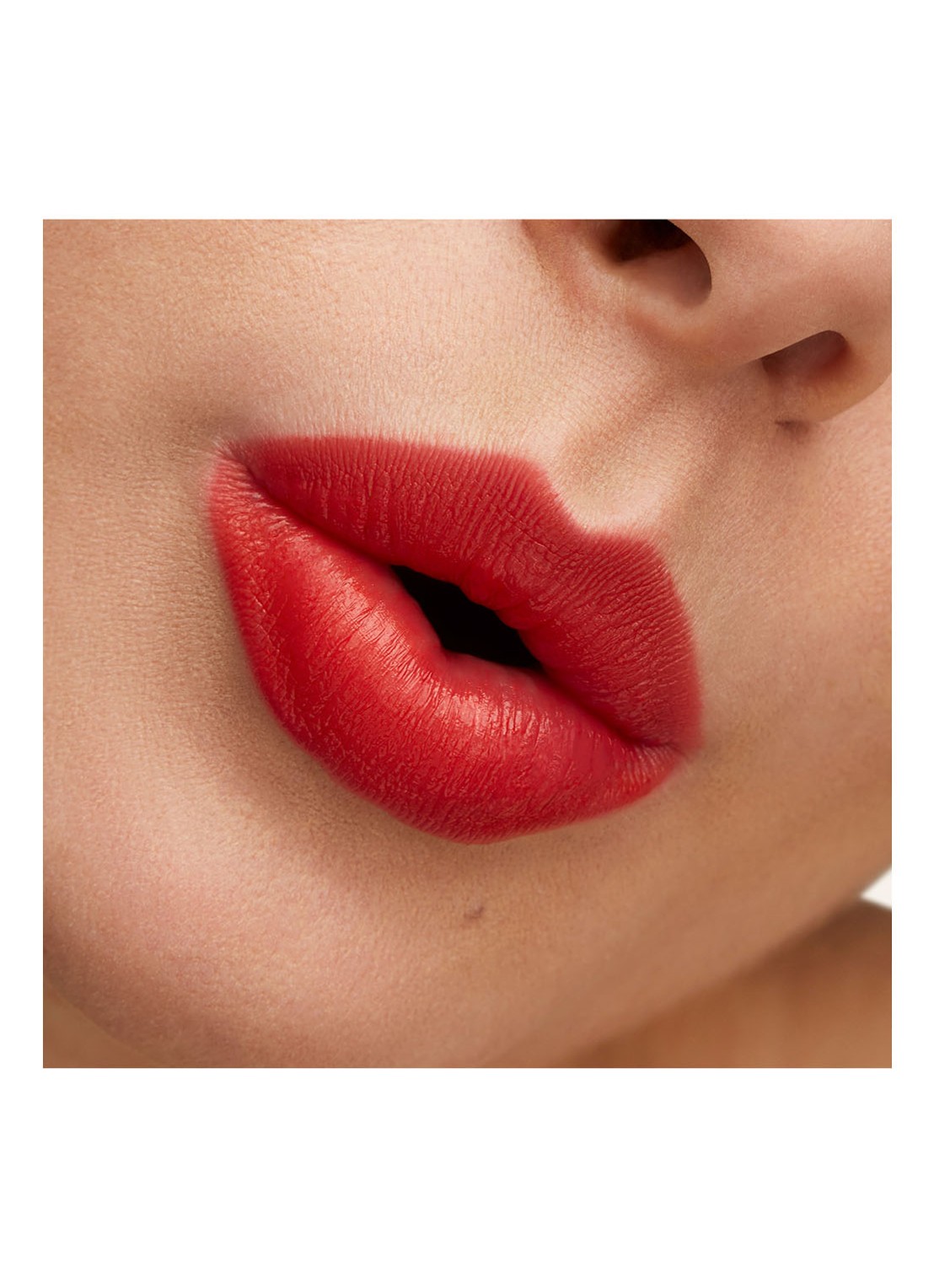 M·A·C Lustreglass Sheer-Shine Lipstick - detail 5 tnteaser