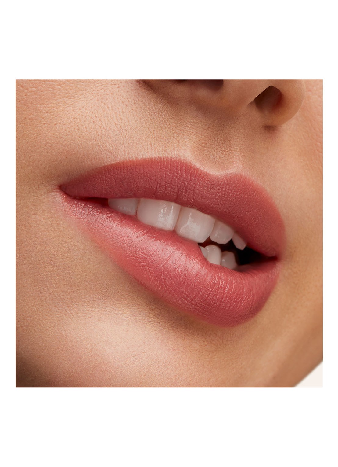M·A·C Lustreglass Sheer-Shine Lipstick - detail 5 syrup