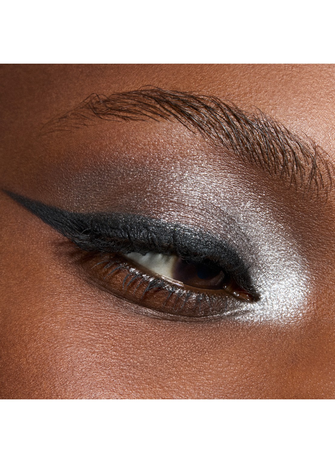M·A·C Metallic Single Eye Shadow Compact - losse oogschaduw - detail 4 discotheque