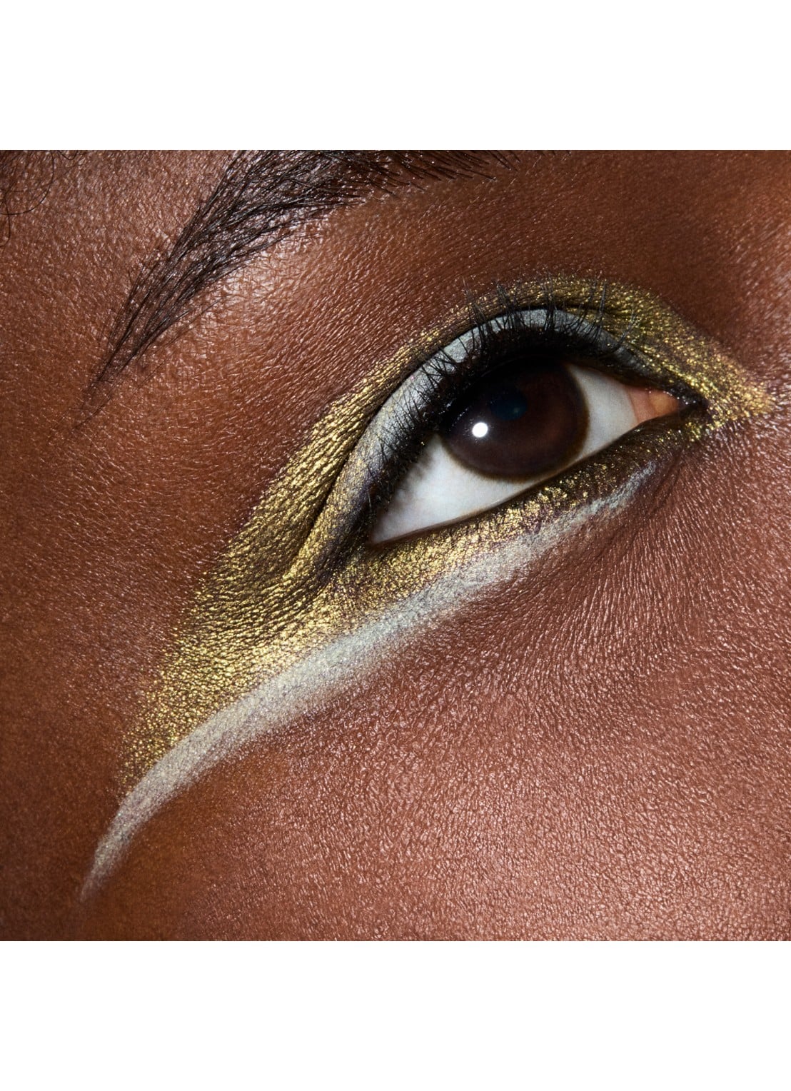M·A·C Metallic Single Eye Shadow Compact - losse oogschaduw - detail 4 joie de glitz