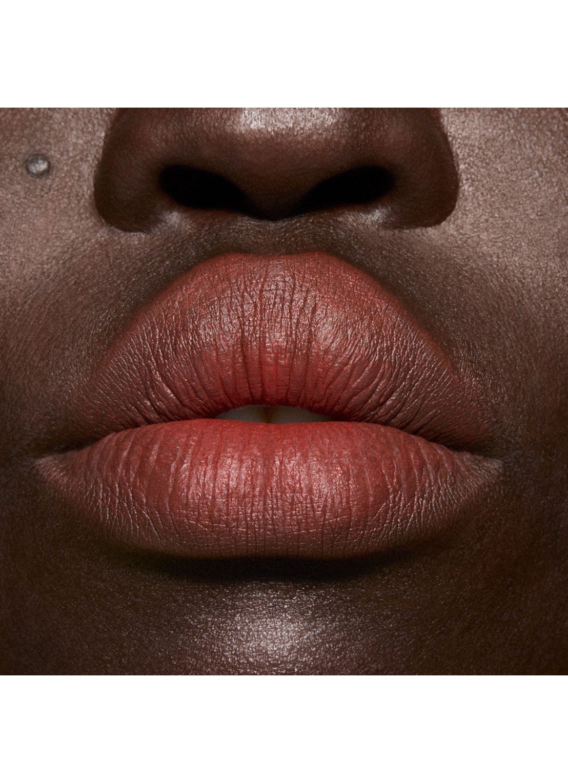 M·A·C Powder Kiss Hazy Matte Lipstick - detail 5 devoted to chili