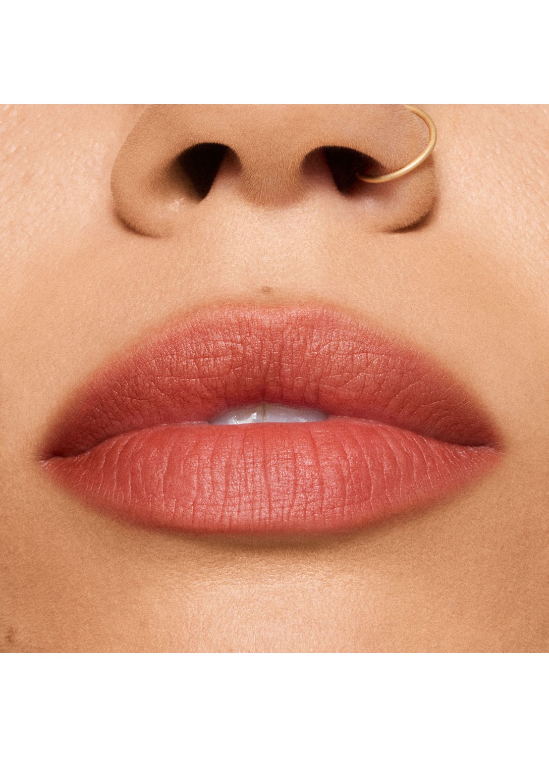 M·A·C Powder Kiss Hazy Matte Lipstick - detail 2 marrakesh-mere