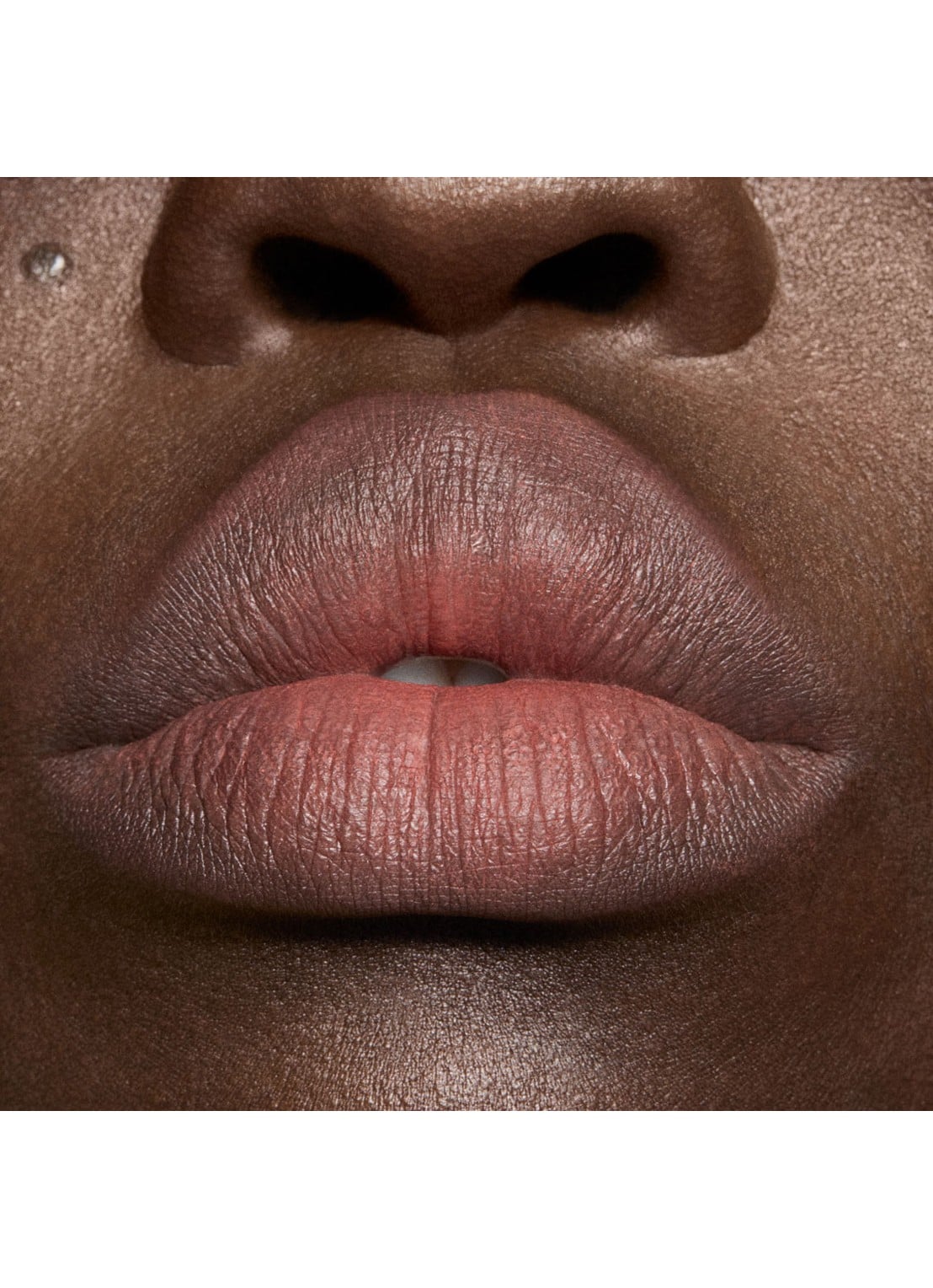 M·A·C Powder Kiss Hazy Matte Lipstick - detail 3 mull it over