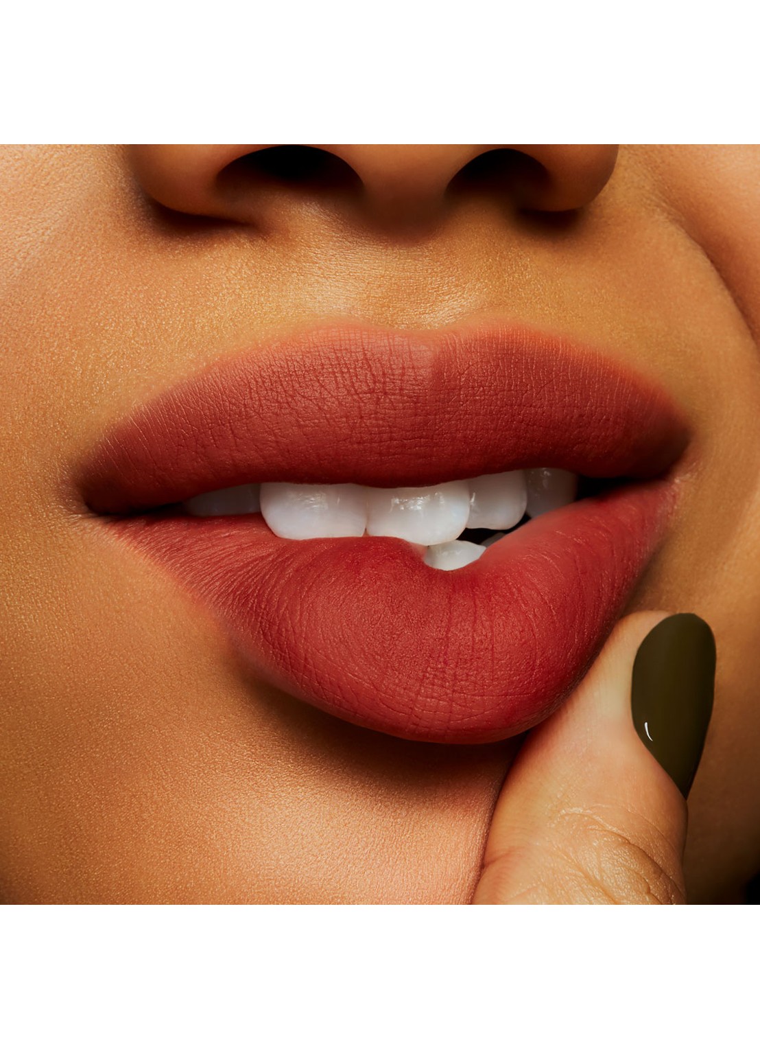M·A·C Powder Kiss Lip + Cheek Mousse - lipstick - detail 4 marrakesh-mere