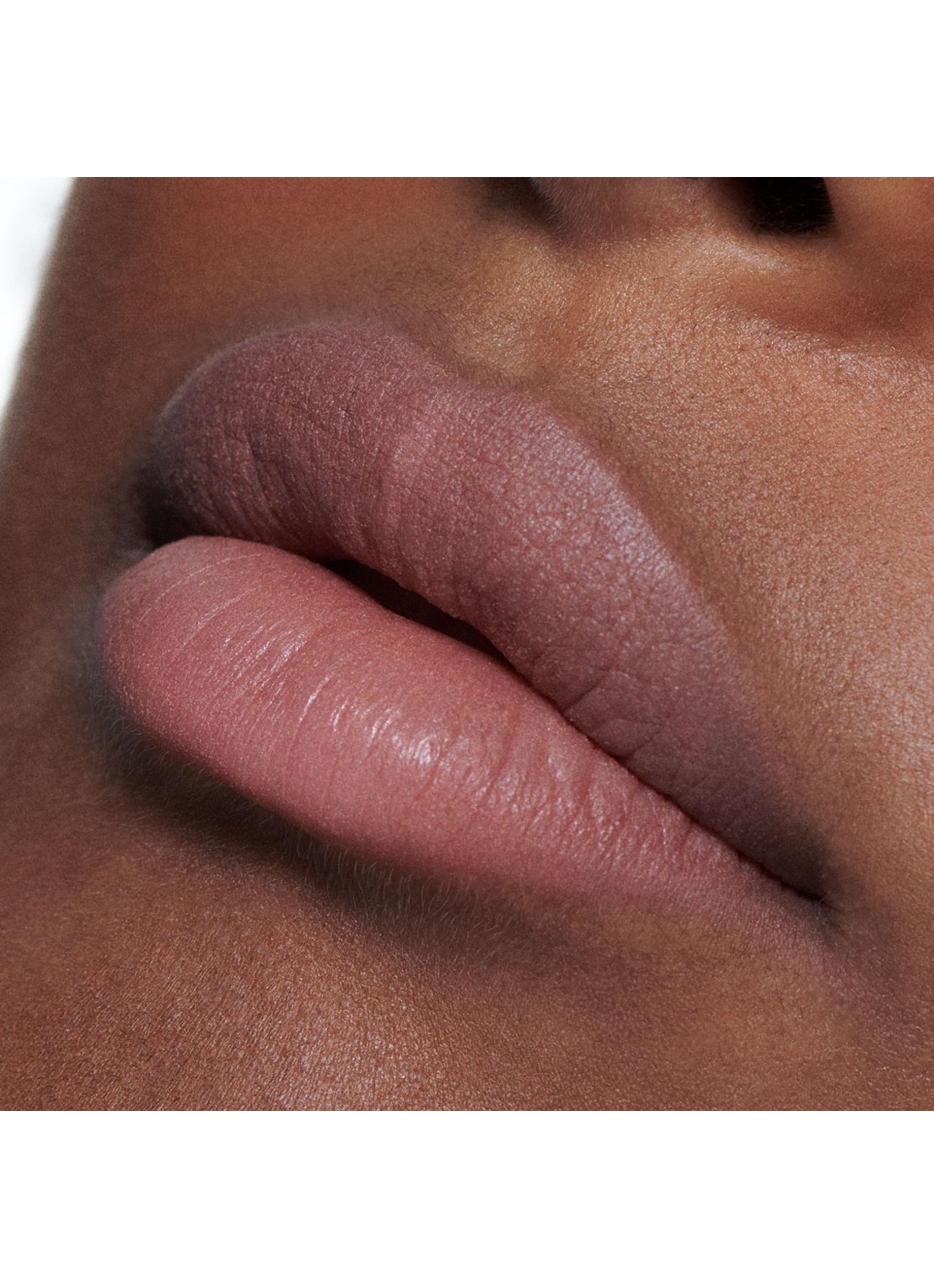 M·A·C Powder Kiss Lip + Cheek Mousse - lipstick - detail 5 habit