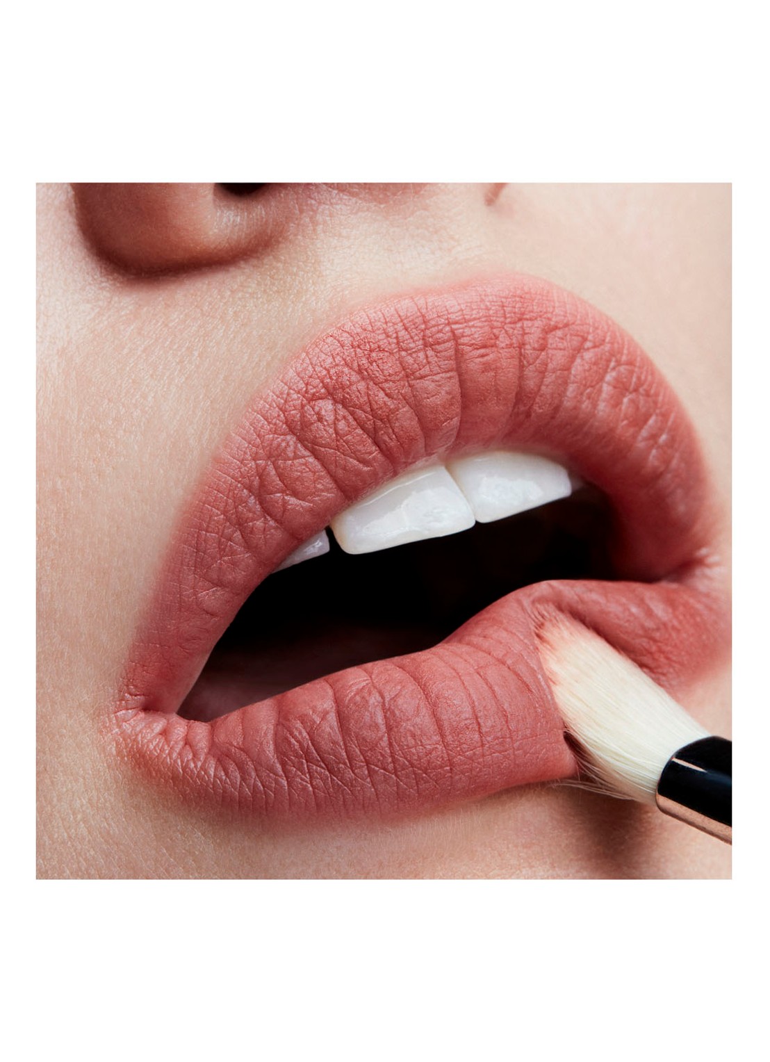 M·A·C Powder Kiss Lipstick - voorkant 2 sultry move