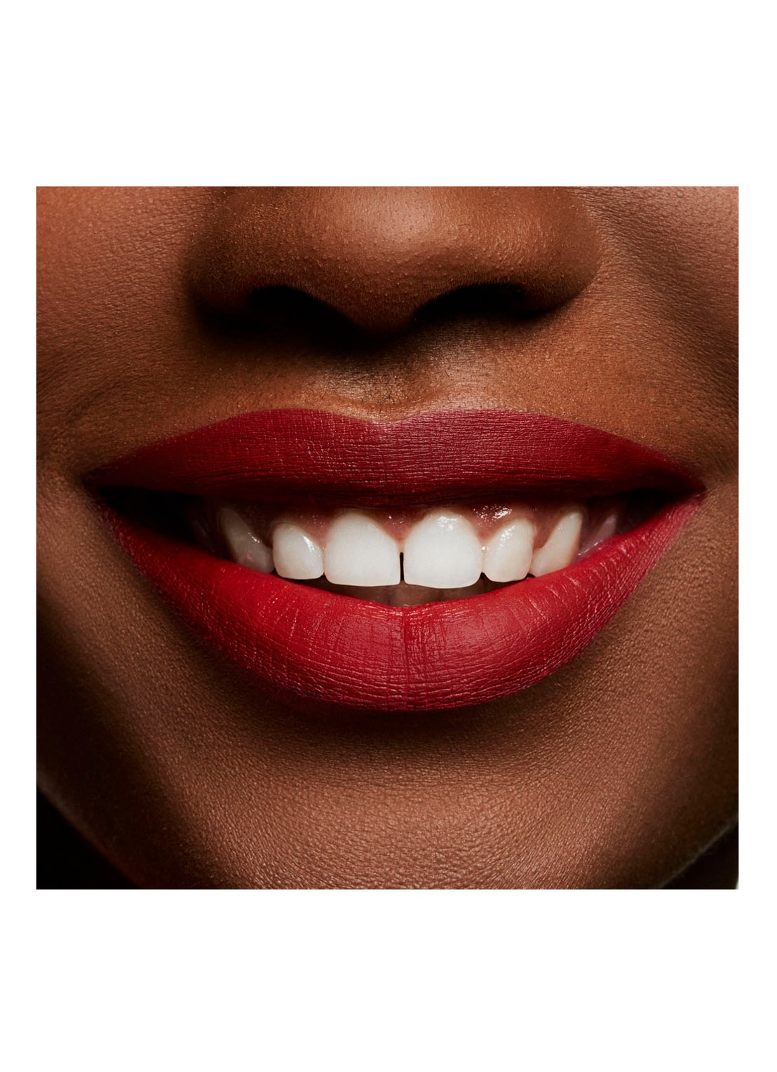 M·A·C Powder Kiss Lipstick - detail 2 devoted to chili