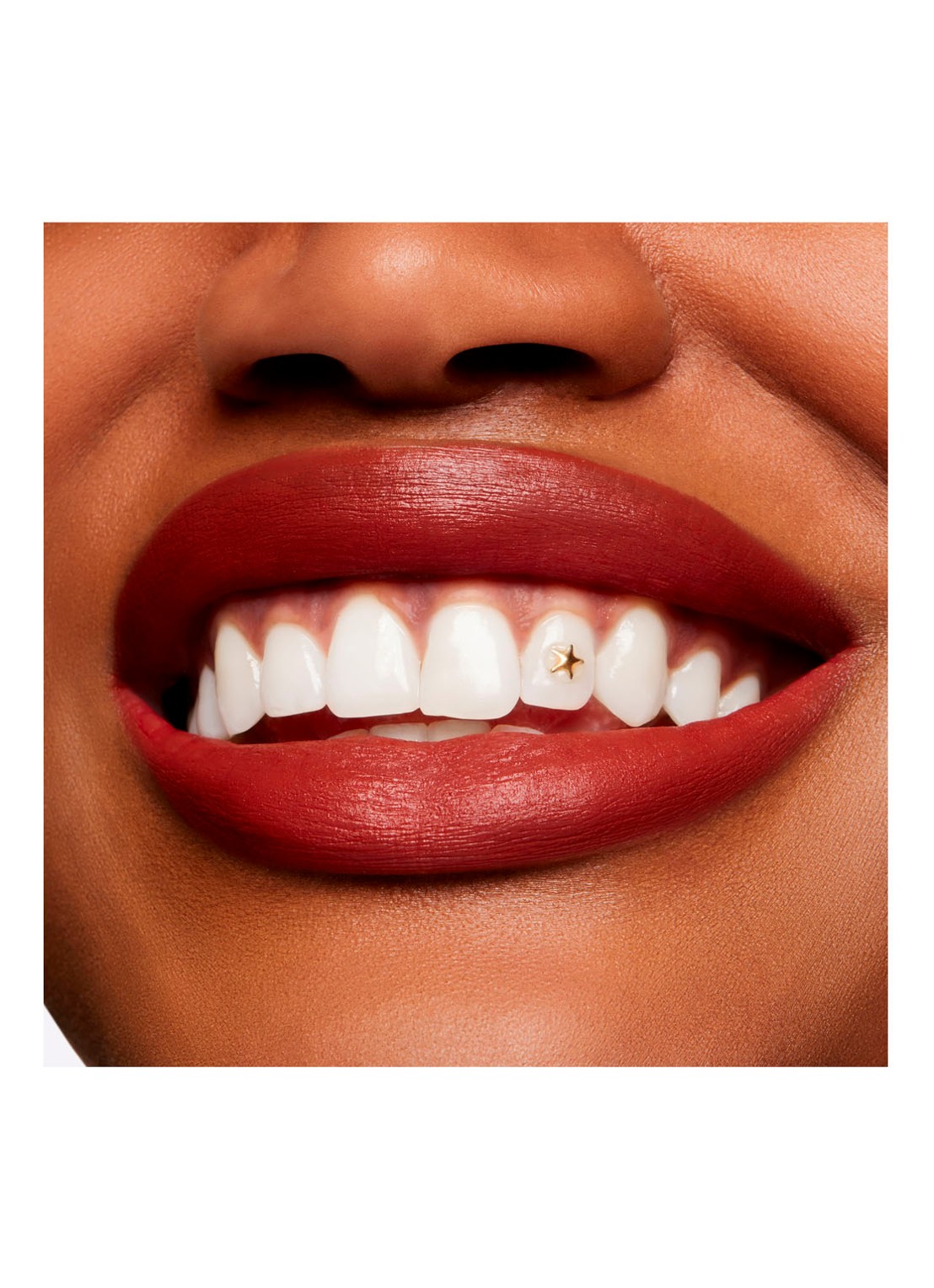 M·A·C Powder Kiss Velvet Blur Slim Stick - lipstick - detail 5 marrakesh-mere