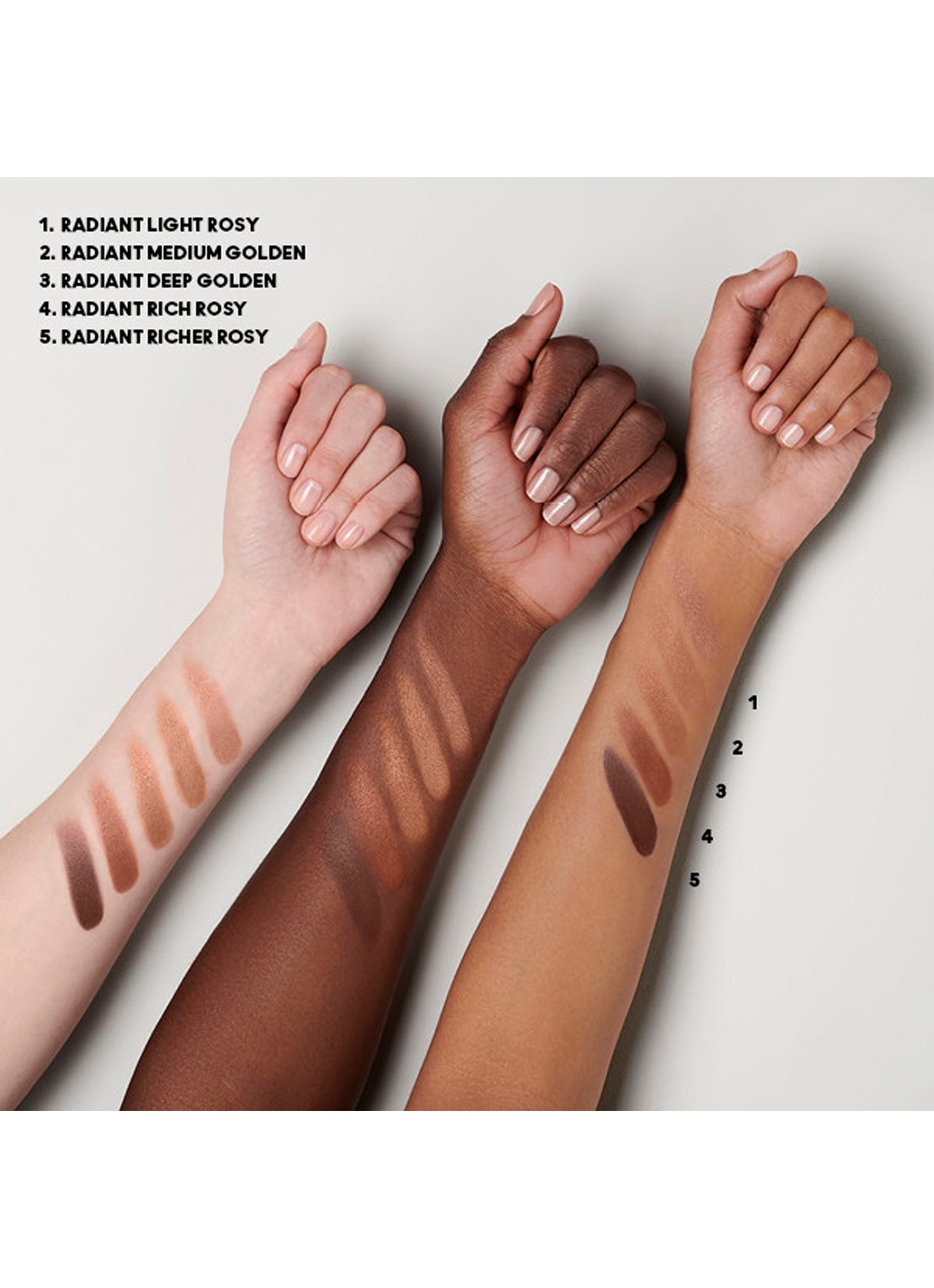 M·A·C Skinfinish Sunstruck Bronzer - detail 4 lichtgrijs