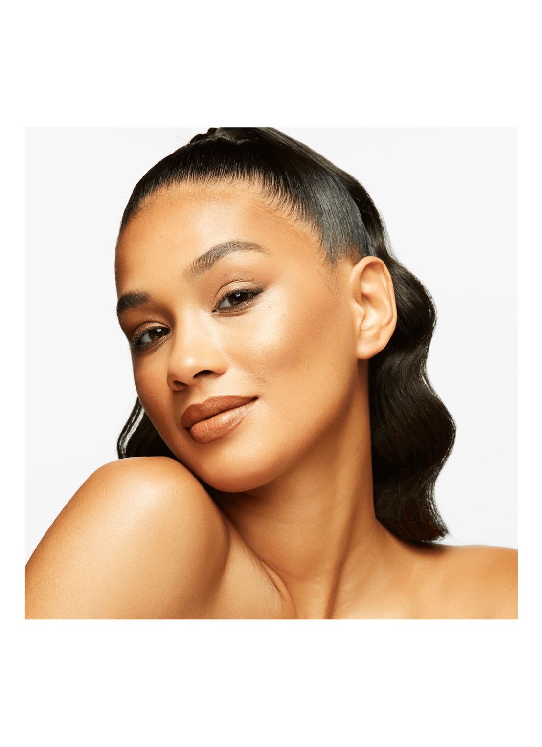 M·A·C Skinfinish Sunstruck Matte Bronzer - detail 5 radiant deep golden