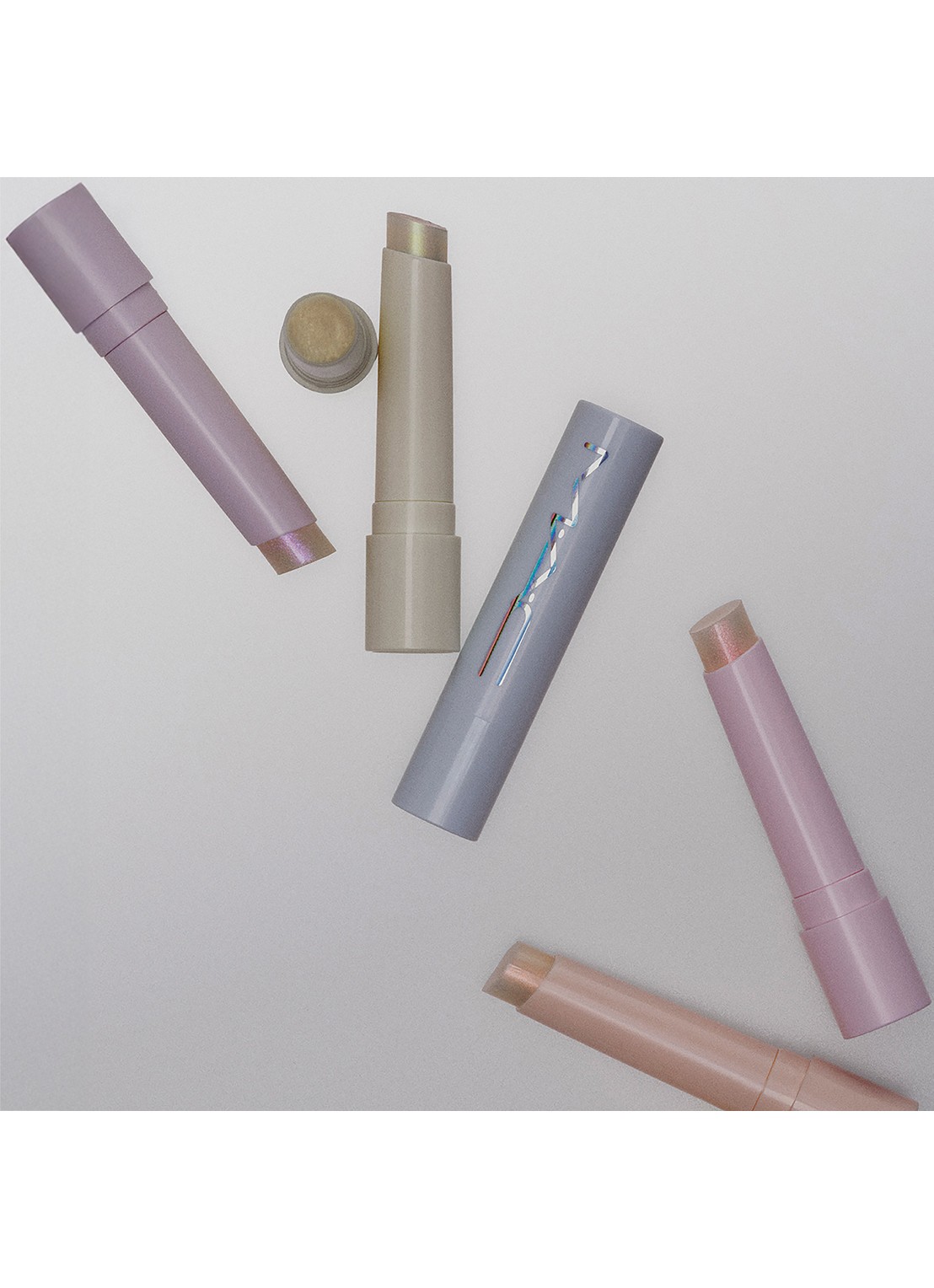 M·A·C Squirt Plumping Gloss Stick - detail 6 violet sparks