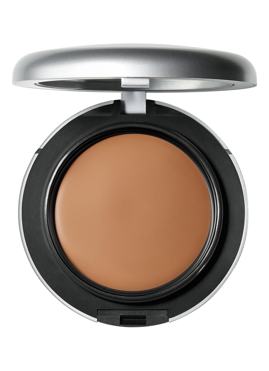 M·A·C Studio Fix Tech Cream-to-Powder Foundation - detail 4 nc30