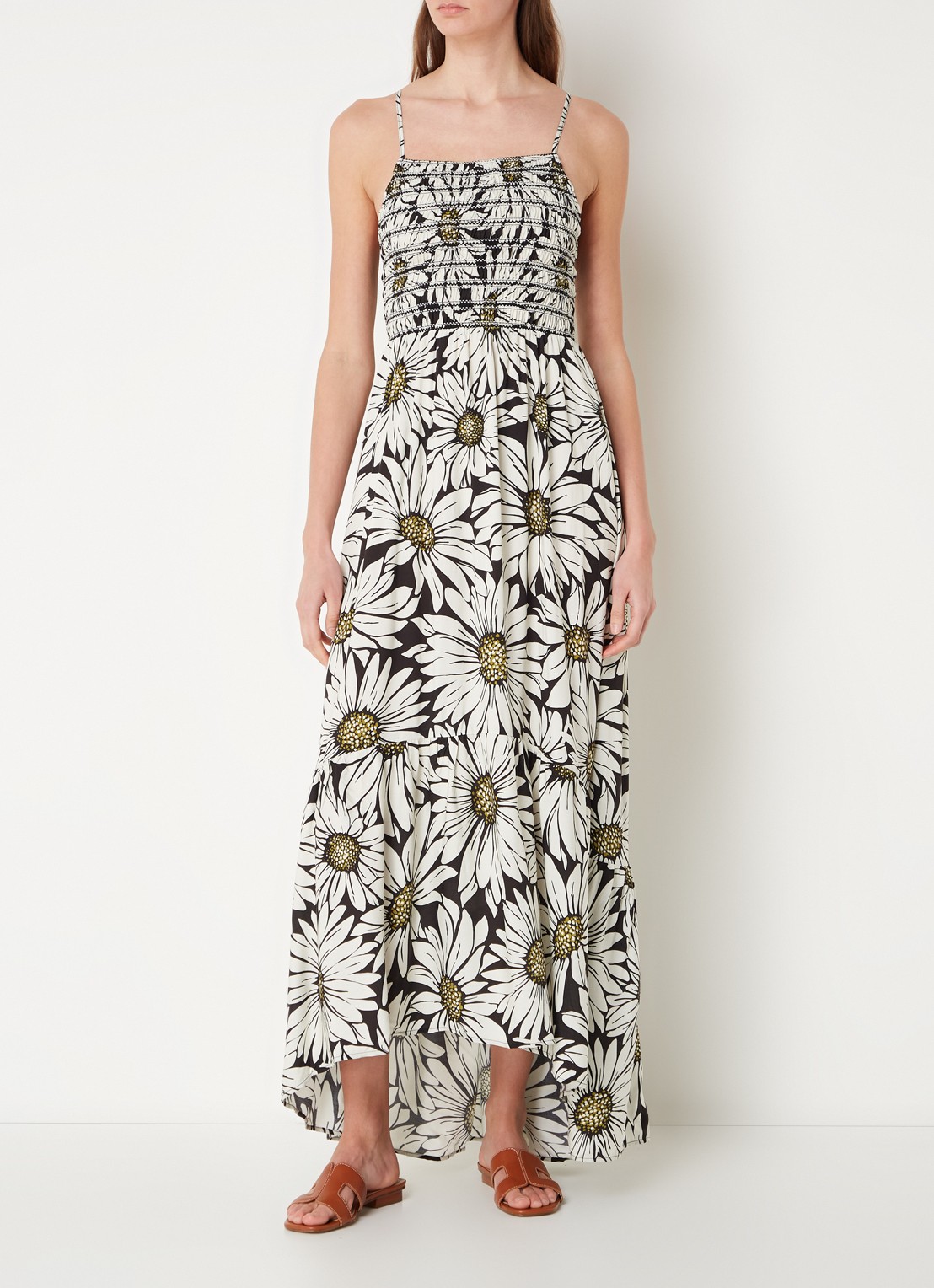 MAAJI Lia maxi strandjurk met bloemenprint en smockwerk - detail zwart