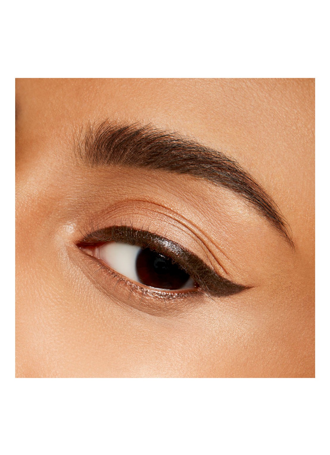 M·A·C Brushstroke Liner - vloeibare eyeliner - voorkant 2 brushbrown