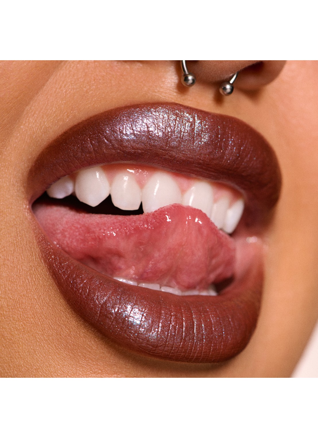M·A·C Dazzlelips Crayon lippotlood - detail 4 cosmic plum