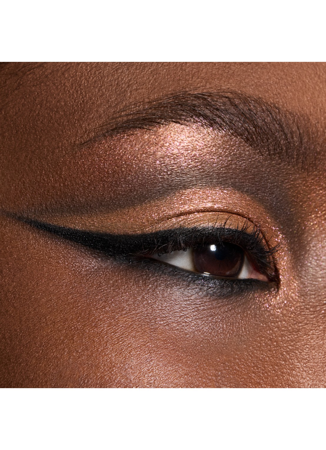 M·A·C Glitter Single Eye Shadow Compact - losse oogschaduw - detail 2 slow/fast/slow