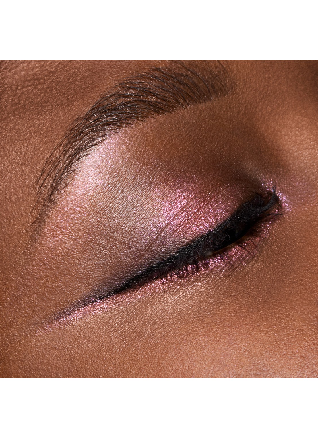 M·A·C Glitter Single Eye Shadow Compact - losse oogschaduw - detail 4 pink lightning