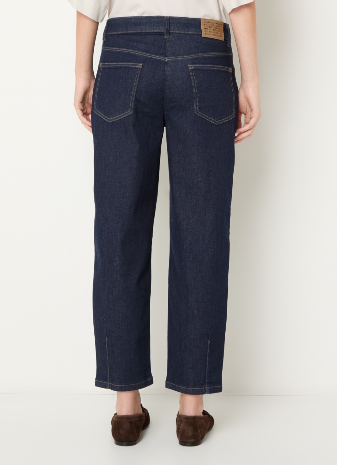 MAC Jeans Bobbie high waist tapered fit jeans met donkere wassing - achterkant 4 indigo
