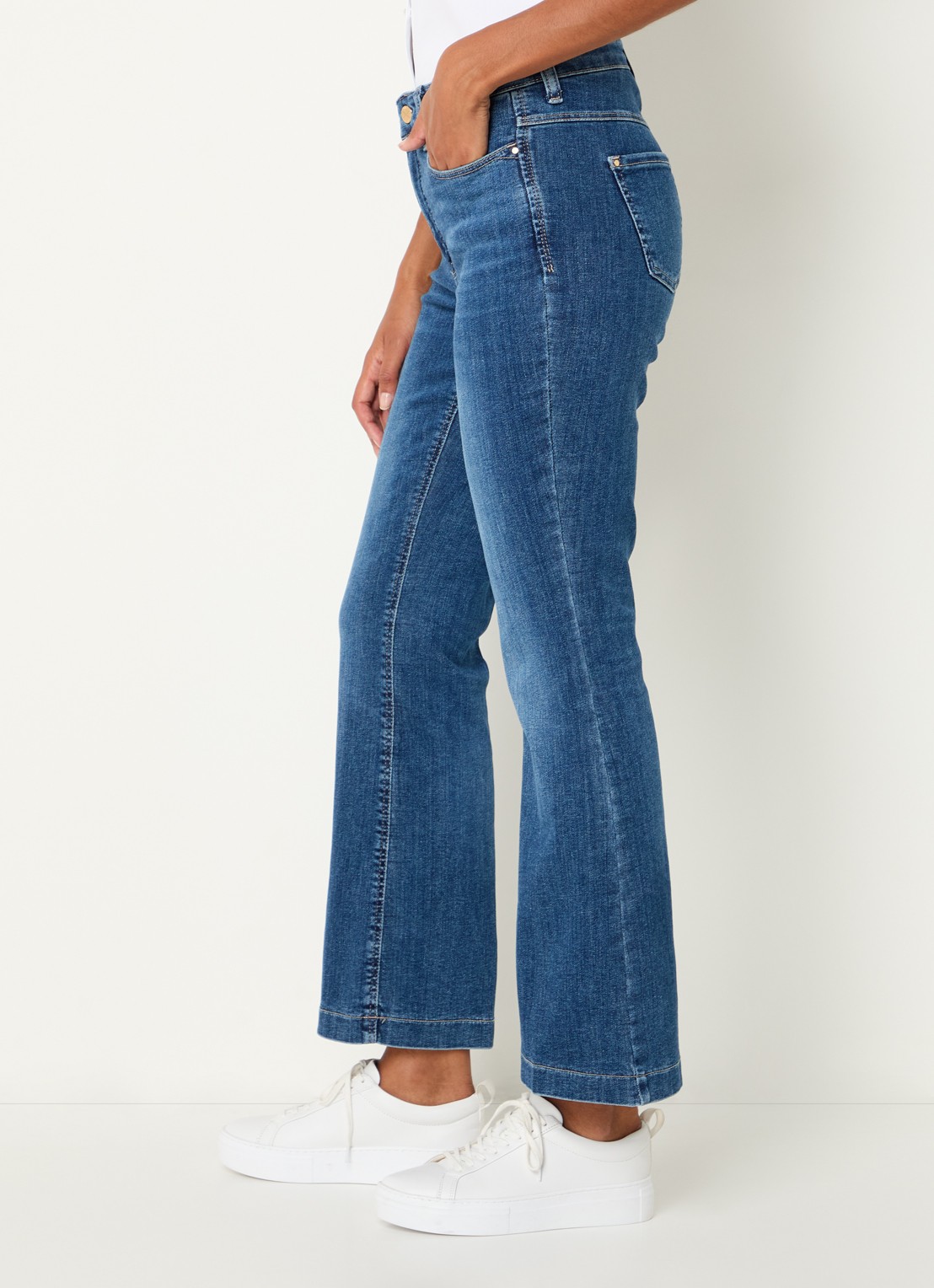 MAC Jeans Dream mid waist flared jeans met stretch - detail 4 lichtblauw