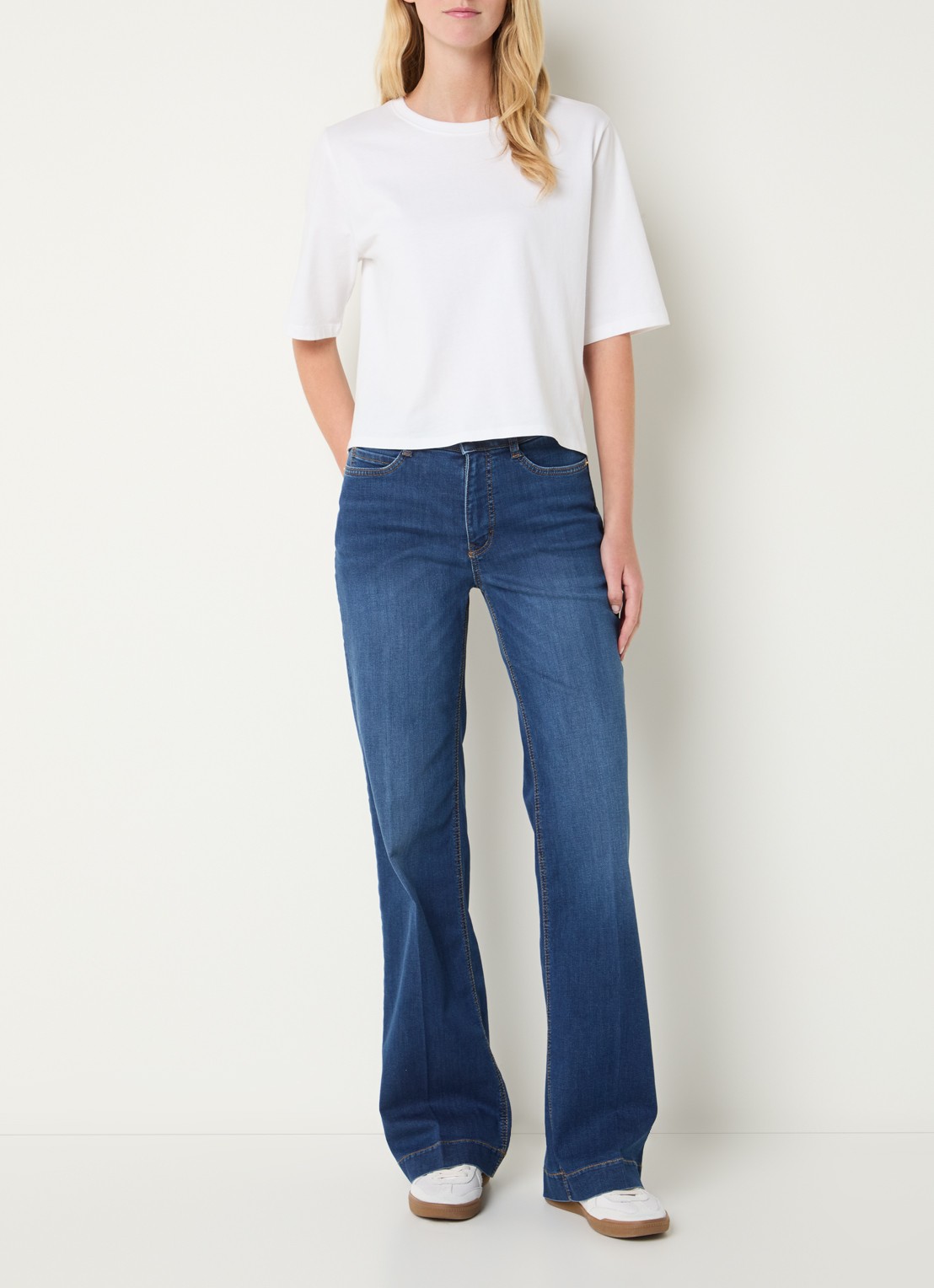 MAC Jeans Dream mid waist wide fit jeans met steekzakken - voorkant 3 indigo