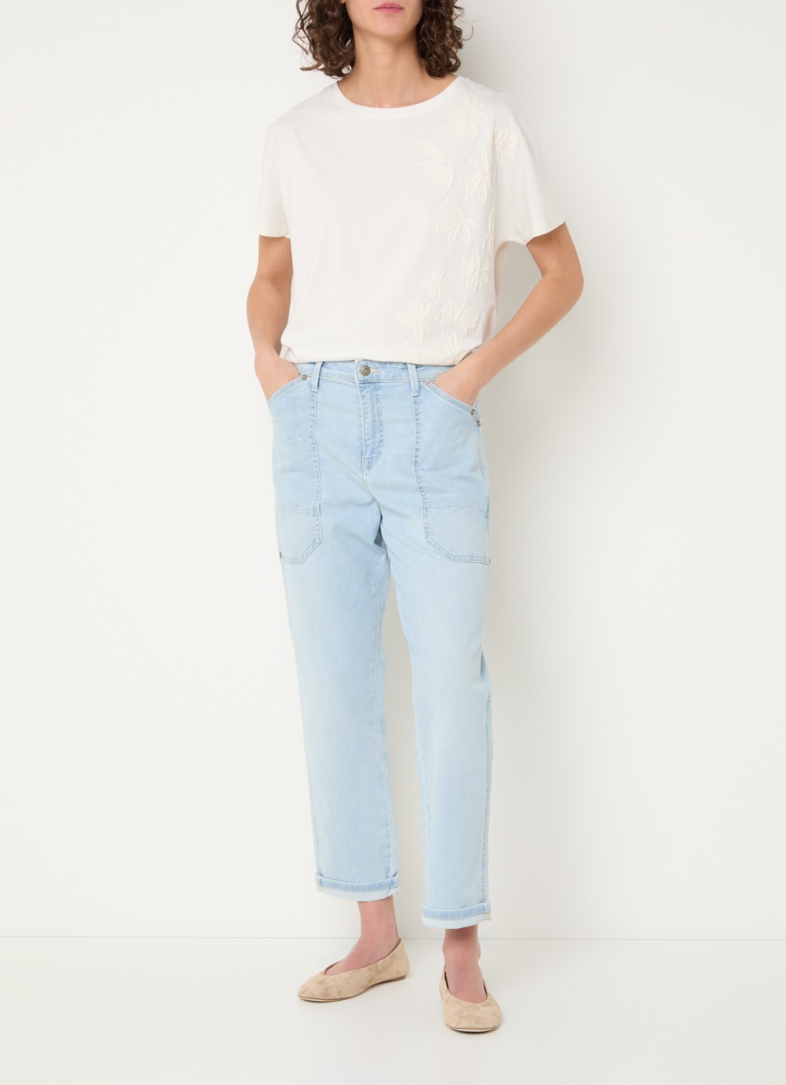 MAC Jeans Iowa high waist wide leg jeans met donkere wassing - voorkant 3 lichtblauw