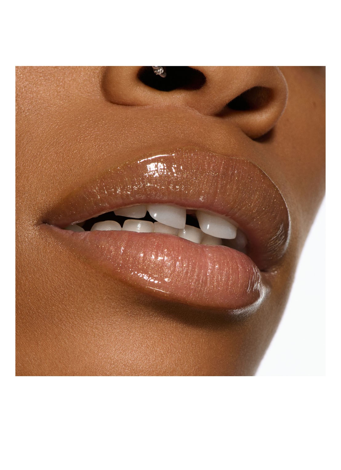 M·A·C Lipglass Air Non-Sticky Gloss - lipgloss  - detail 4 accolade