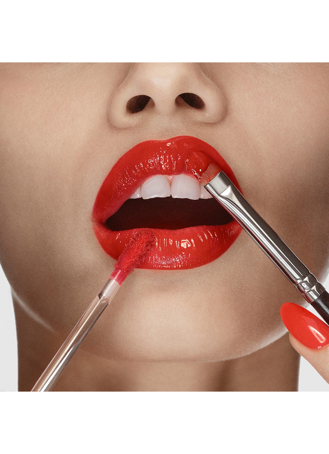 M·A·C Lipglass Cushion High-Pigment Lip Oil - detail 5 sugarrimmed