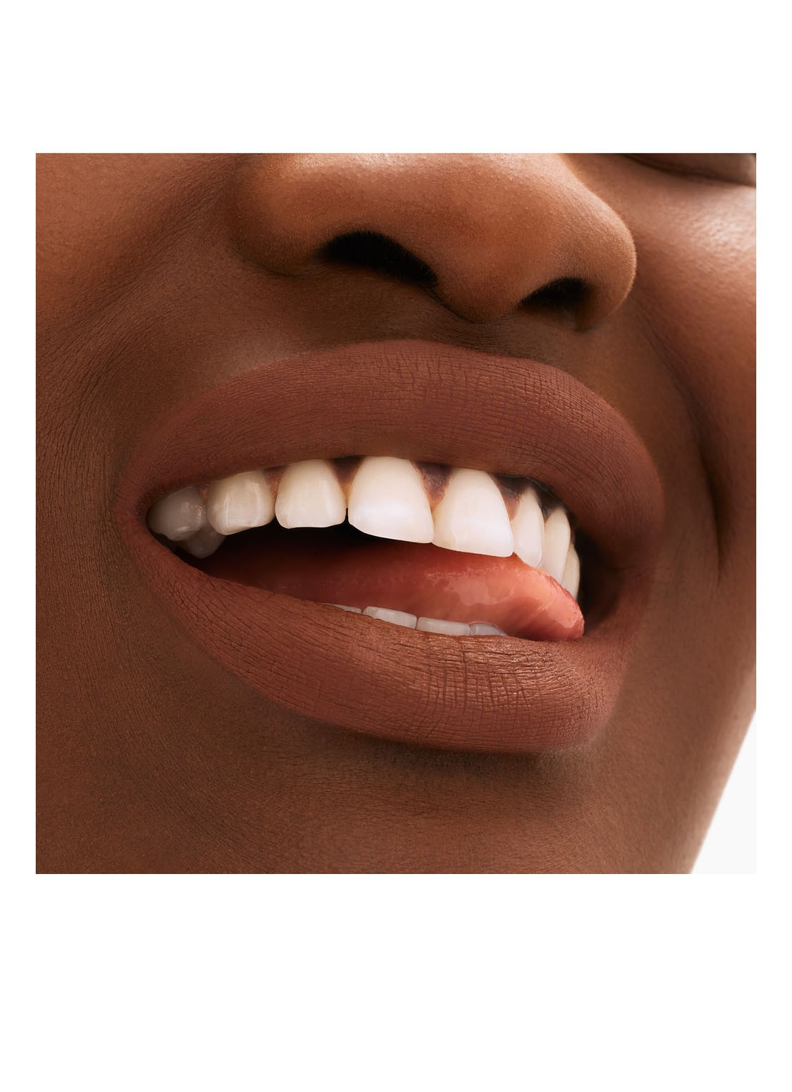 M·A·C Locked Kiss - lipstick  - detail 3 posh