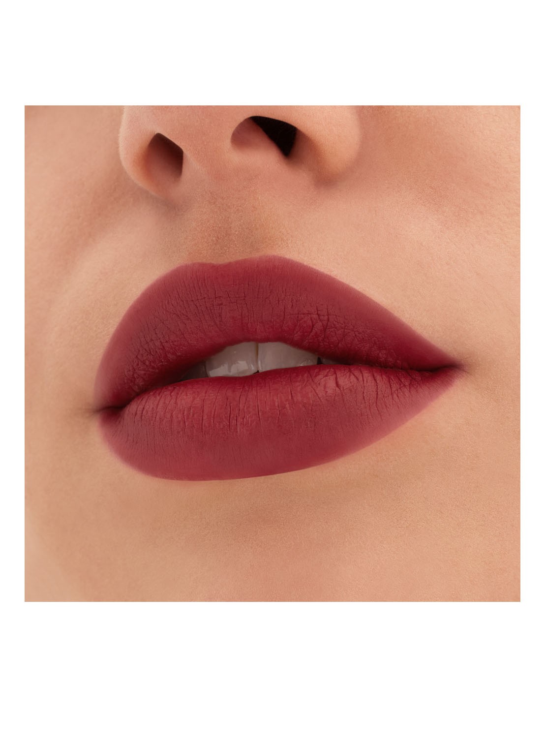 M·A·C Locked Kiss - lipstick  - detail coy