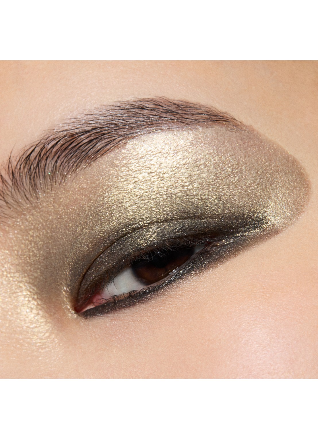 M·A·C Metallic Single Eye Shadow Compact - losse oogschaduw - detail kiss of klimt