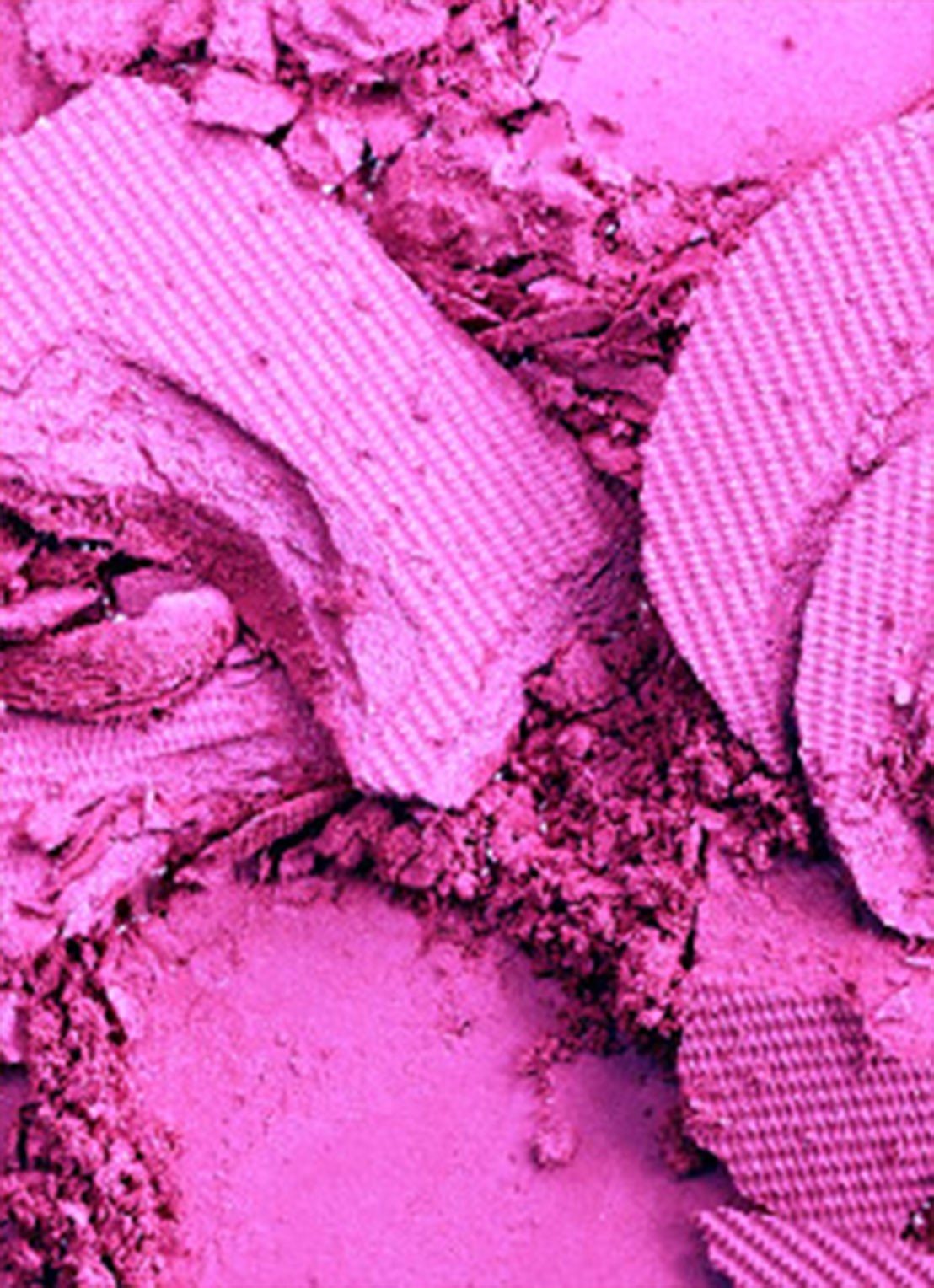 M·A·C Powder Blush - detail saucy miss