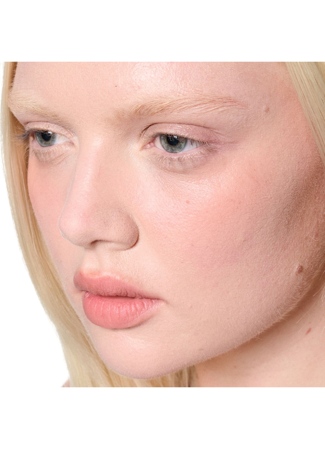 M·A·C Powder Kiss Lip + Cheek Mousse - lipstick - detail 4 date-maker