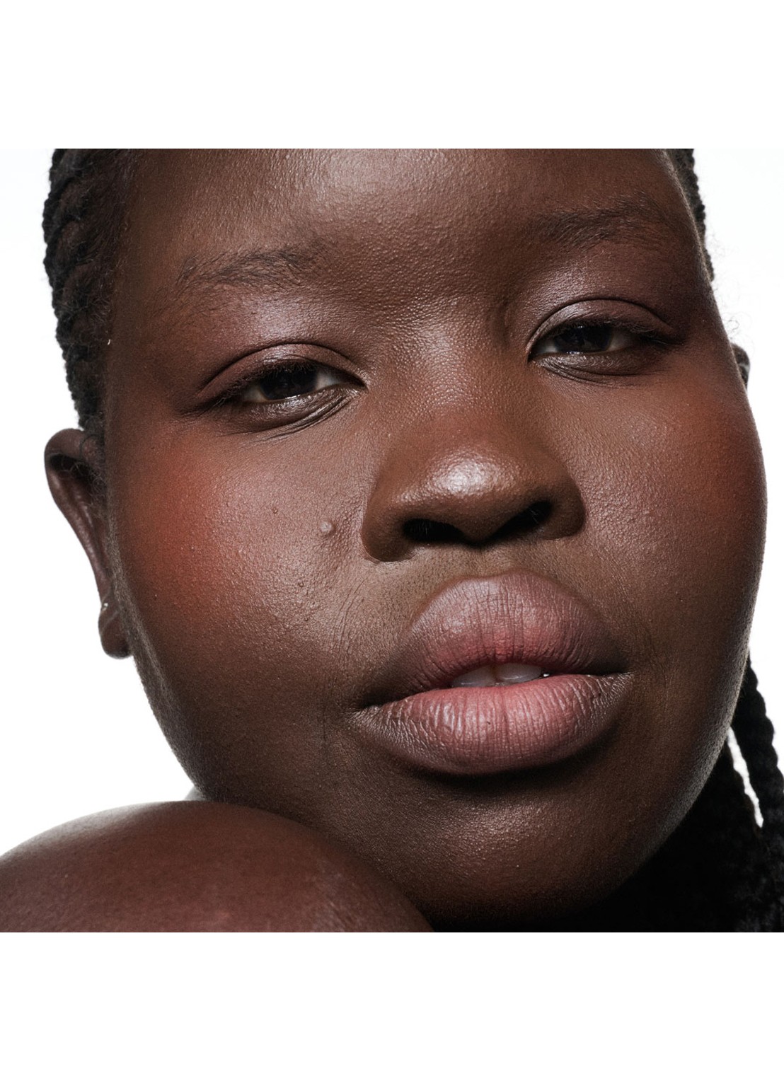 M·A·C Powder Kiss Lip + Cheek Mousse - lipstick - detail 5 date-maker