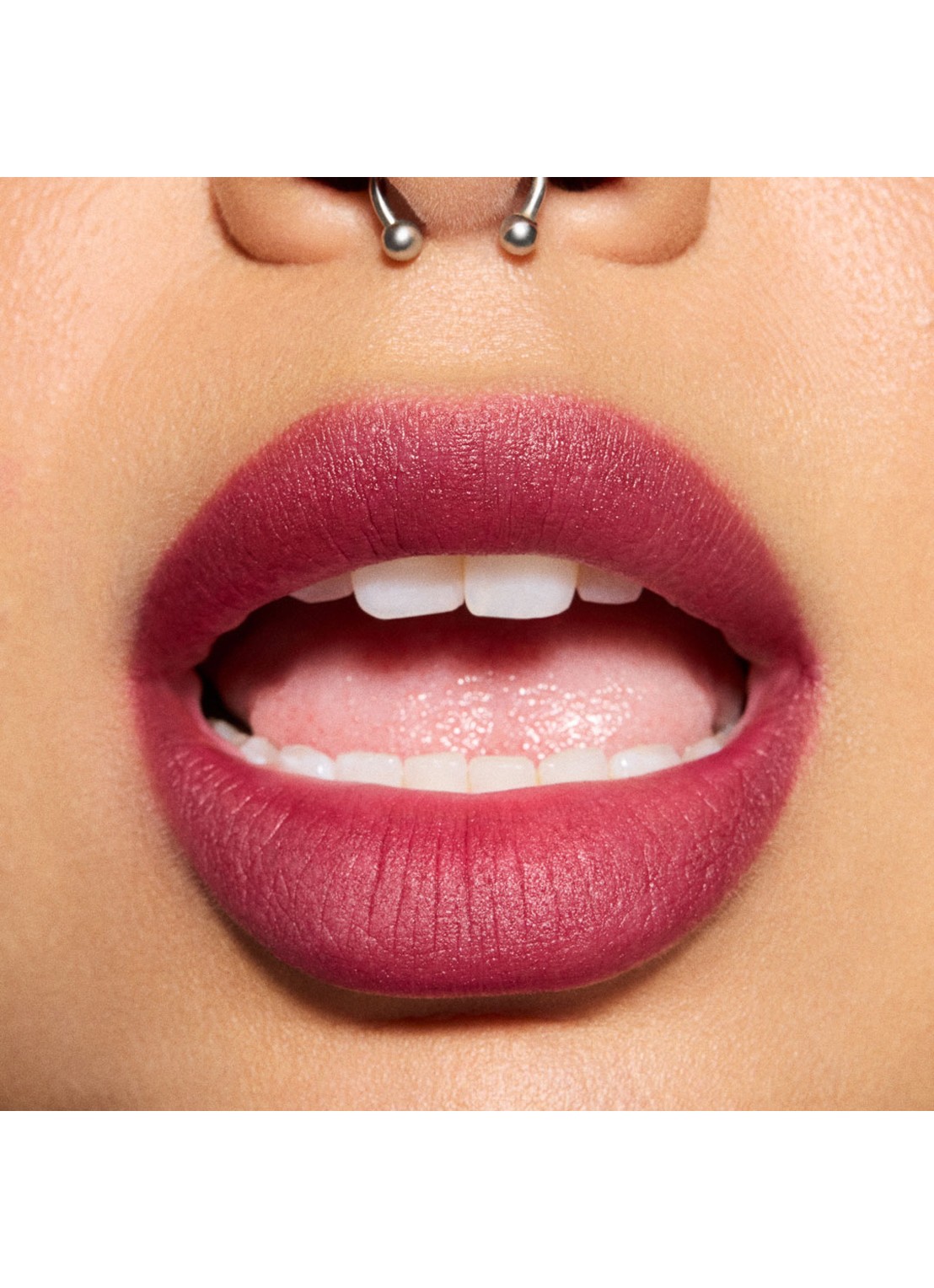 M·A·C Powder Kiss Lip + Cheek Mousse - lipstick - detail 2 date night