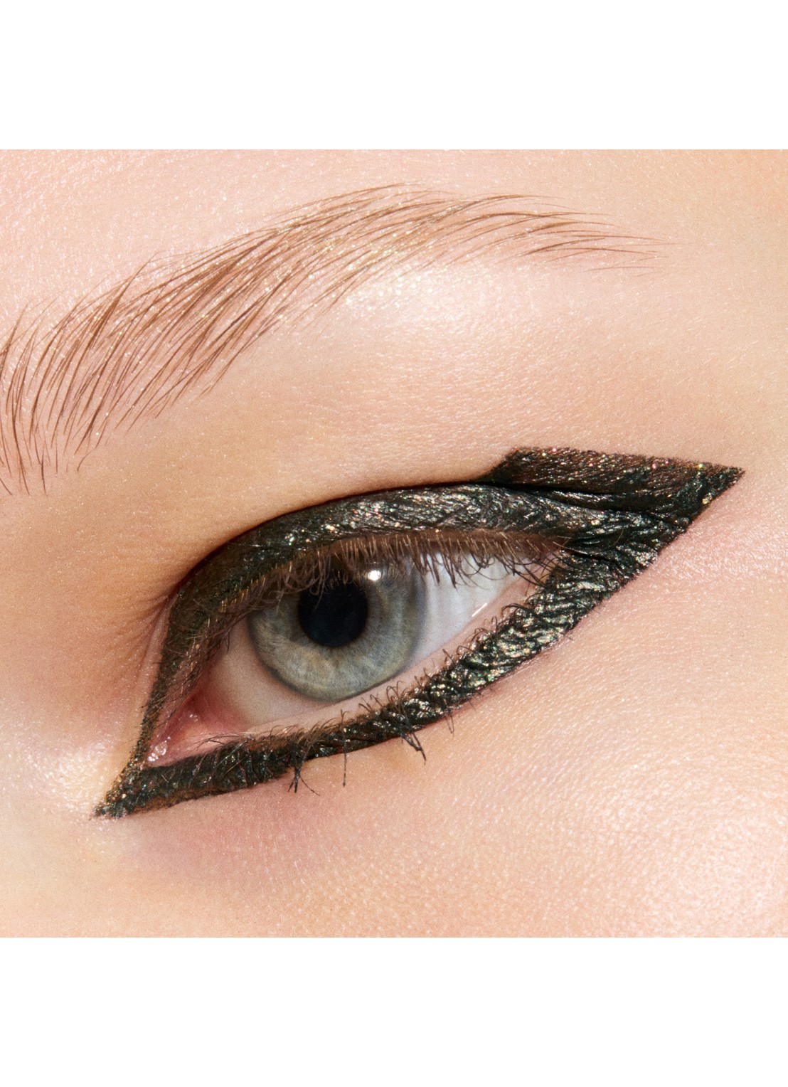 M·A·C Prismatica Liquid Eye Liner - vloeibare eyeliner - detail nightlily