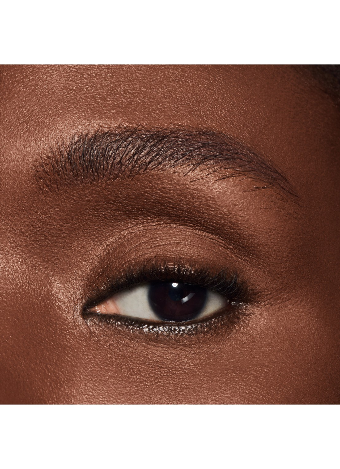 M·A·C Pro Brow Styler - wenkbrauwpotlood met borsteltje - detail 3 genuine aubergine