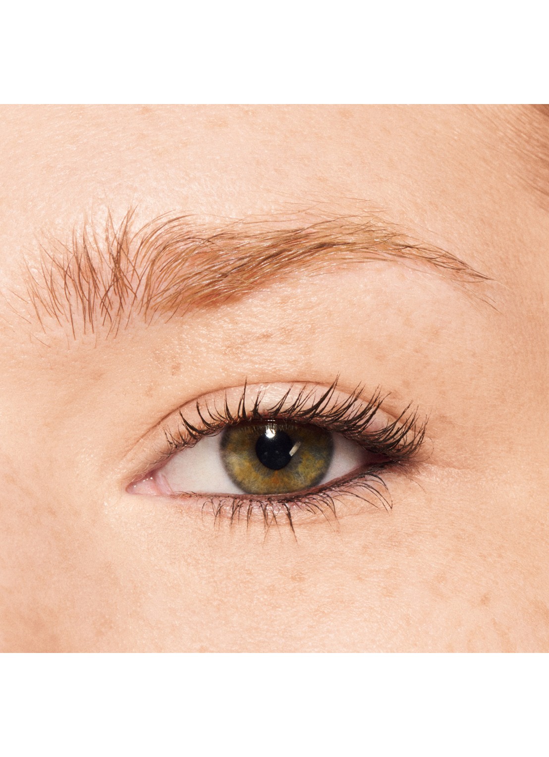 M·A·C Pro Brow Styler - wenkbrauwpotlood met borsteltje - detail 2 penny