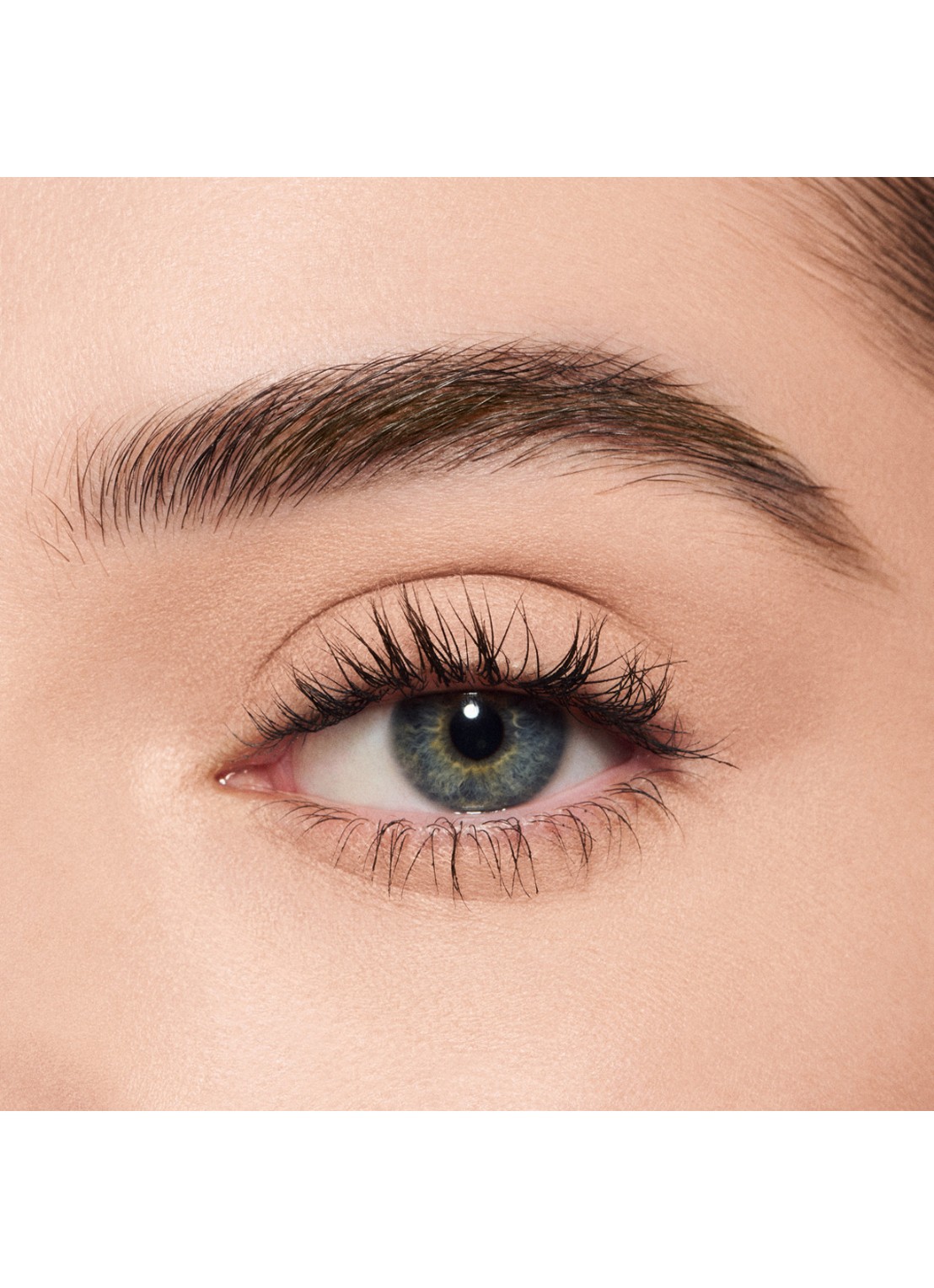 M·A·C Pro Brow Styler - wenkbrauwpotlood met borsteltje - detail 3 stylized